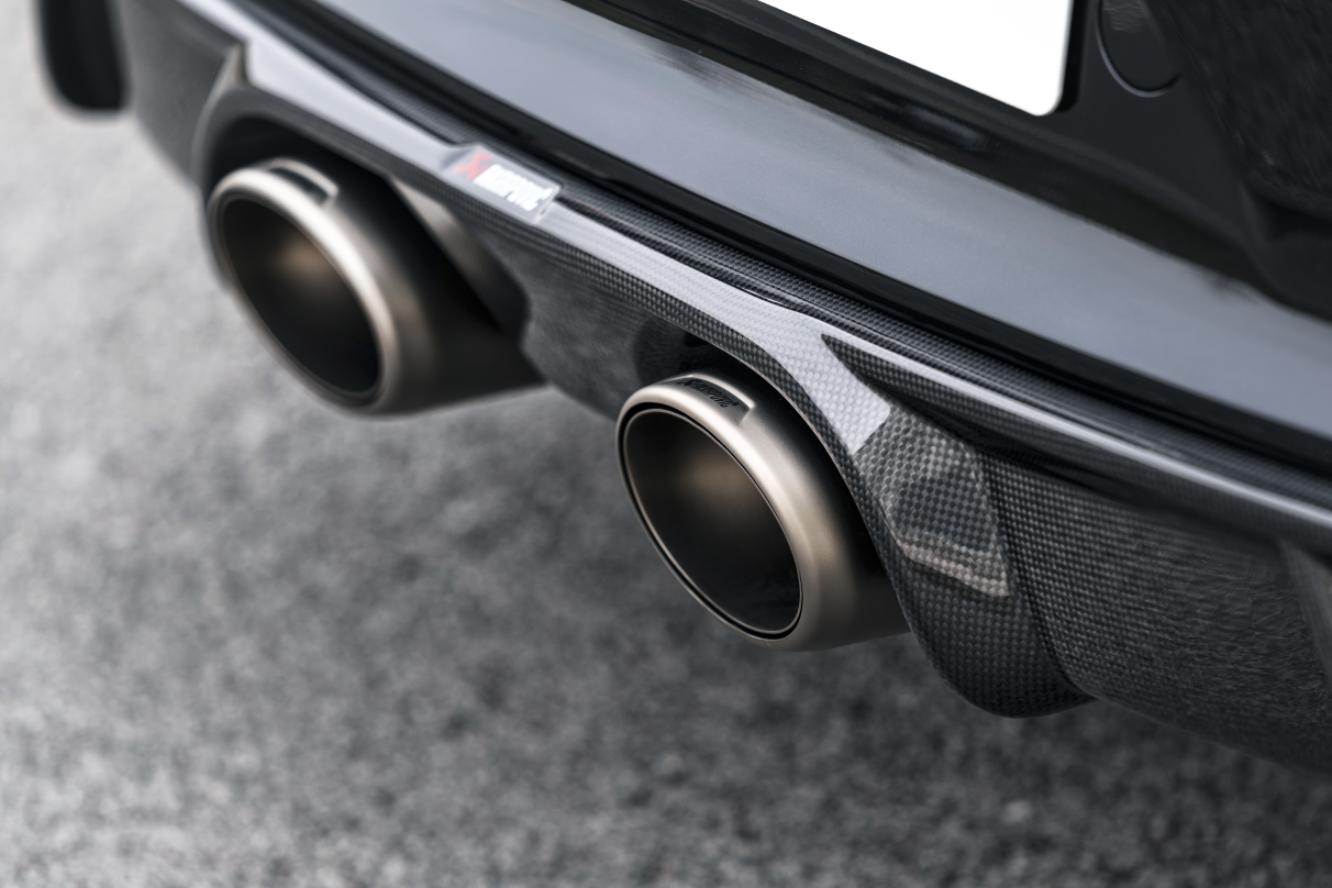 Akrapovic Slip-On Line (Titan) - for OE non sport exhaust für Porsche 911 Carrera / Cabriolet / Targa /S/4/4S/GTS (991.2) 2019