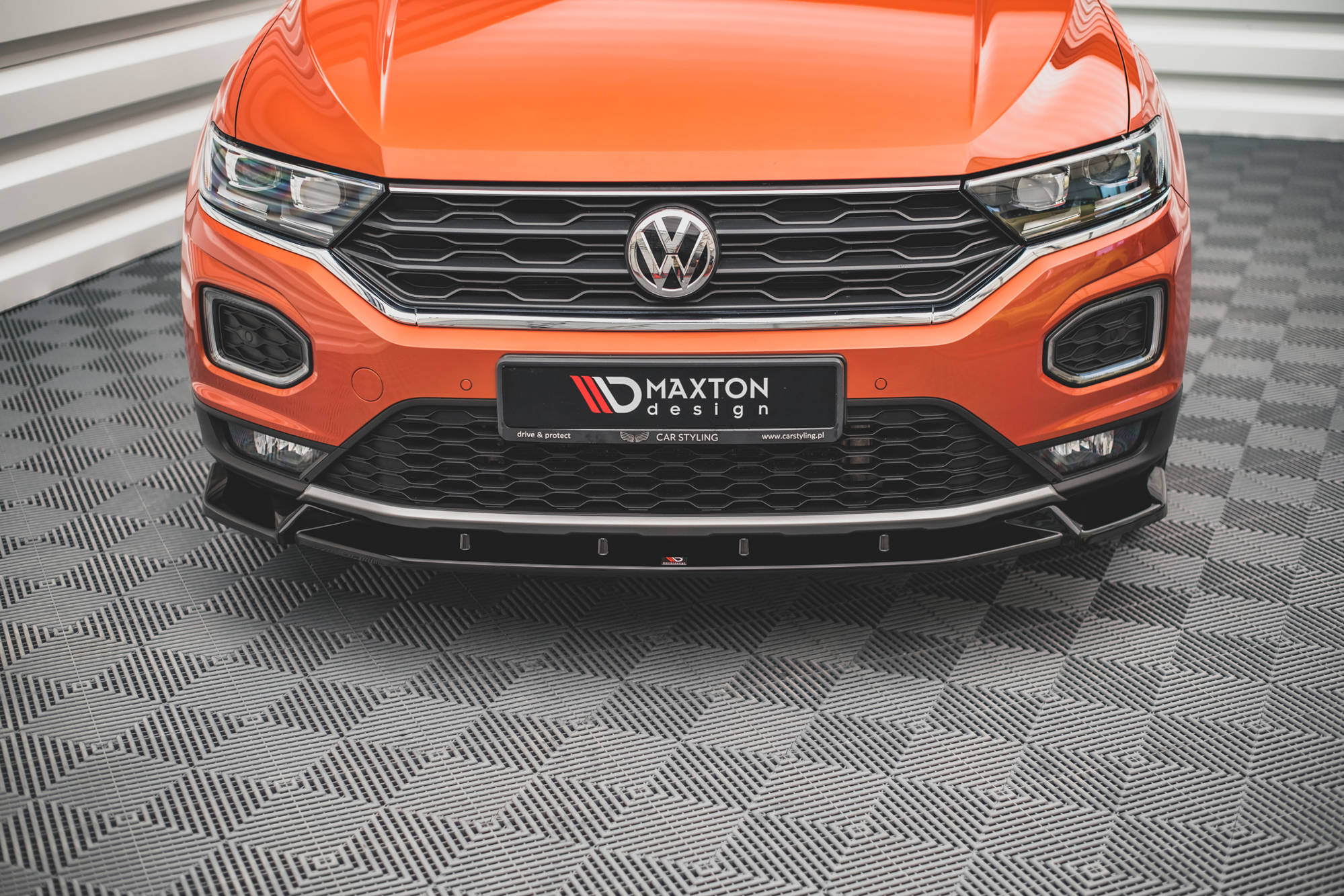 Maxton Design Front Ansatz V.2 für Volkswagen T-Roc Mk1 schwarz Hochglanz