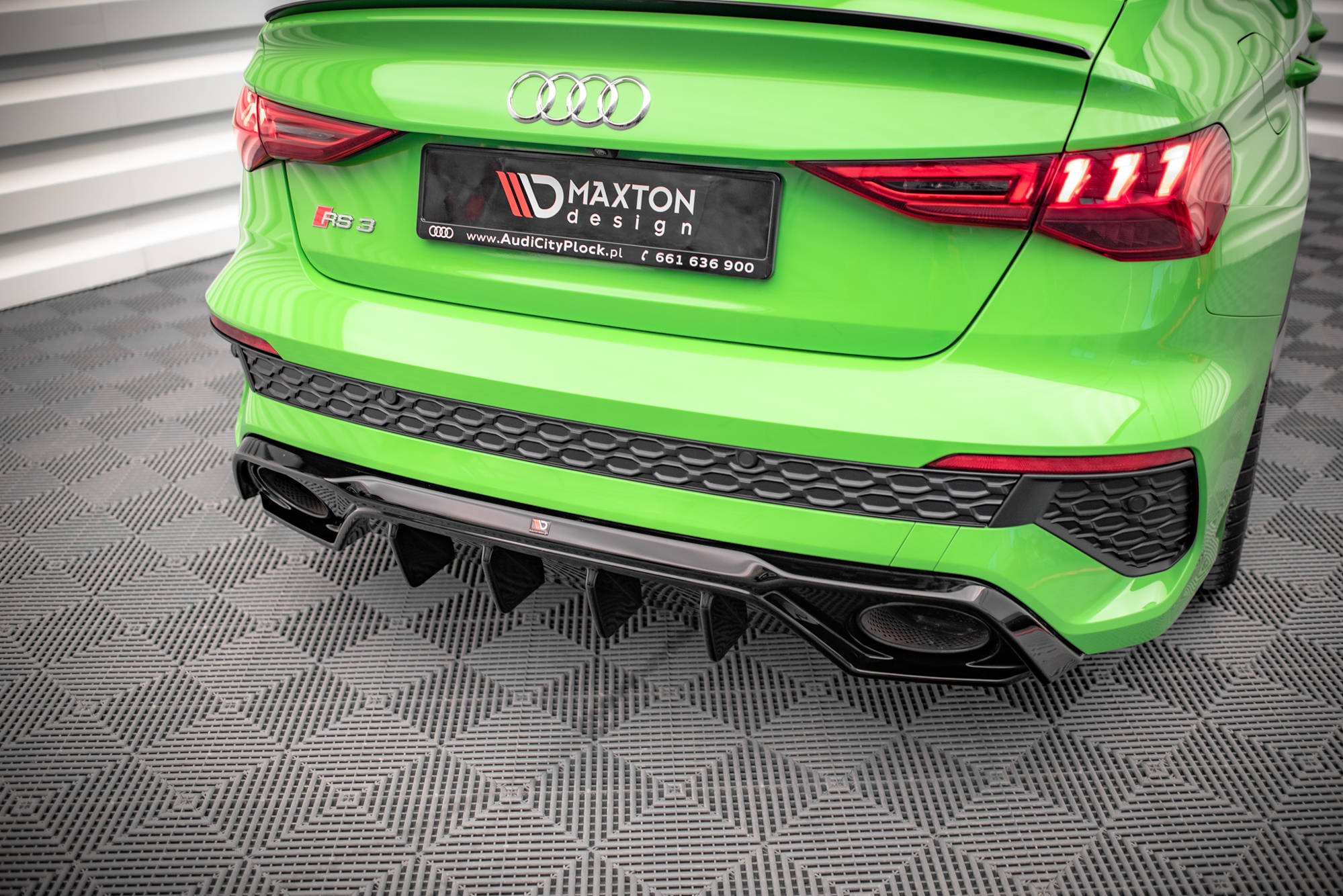 Maxton Design Diffusor Heck Ansatz für Audi RS3 8Y schwarz Hochglanz