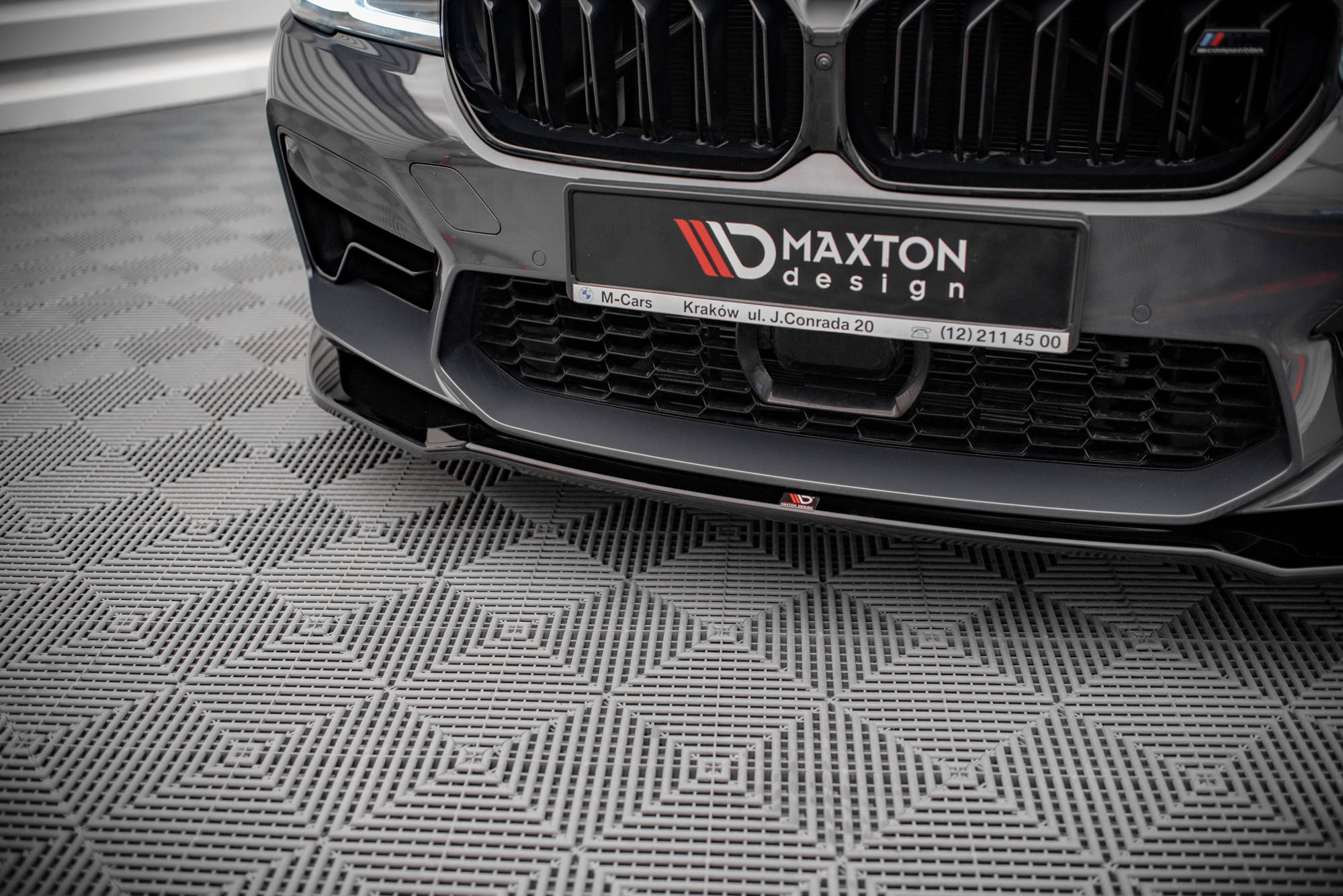 Maxton Design Front Ansatz V.2 für BMW M5 F90 Facelift schwarz Hochglanz