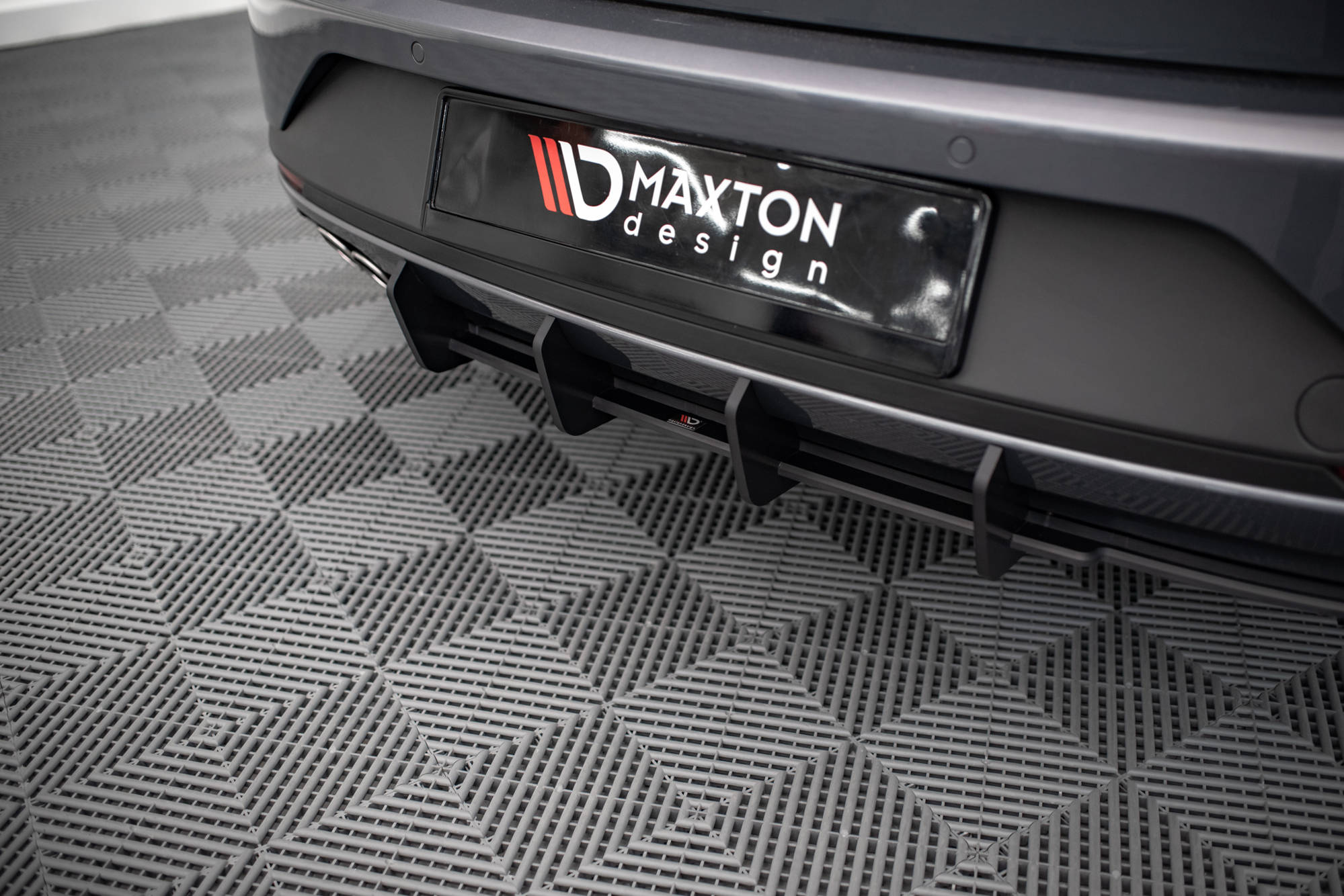 Maxton Design Street Pro Heckschürze für Seat Leon FR Sportstourer Mk3