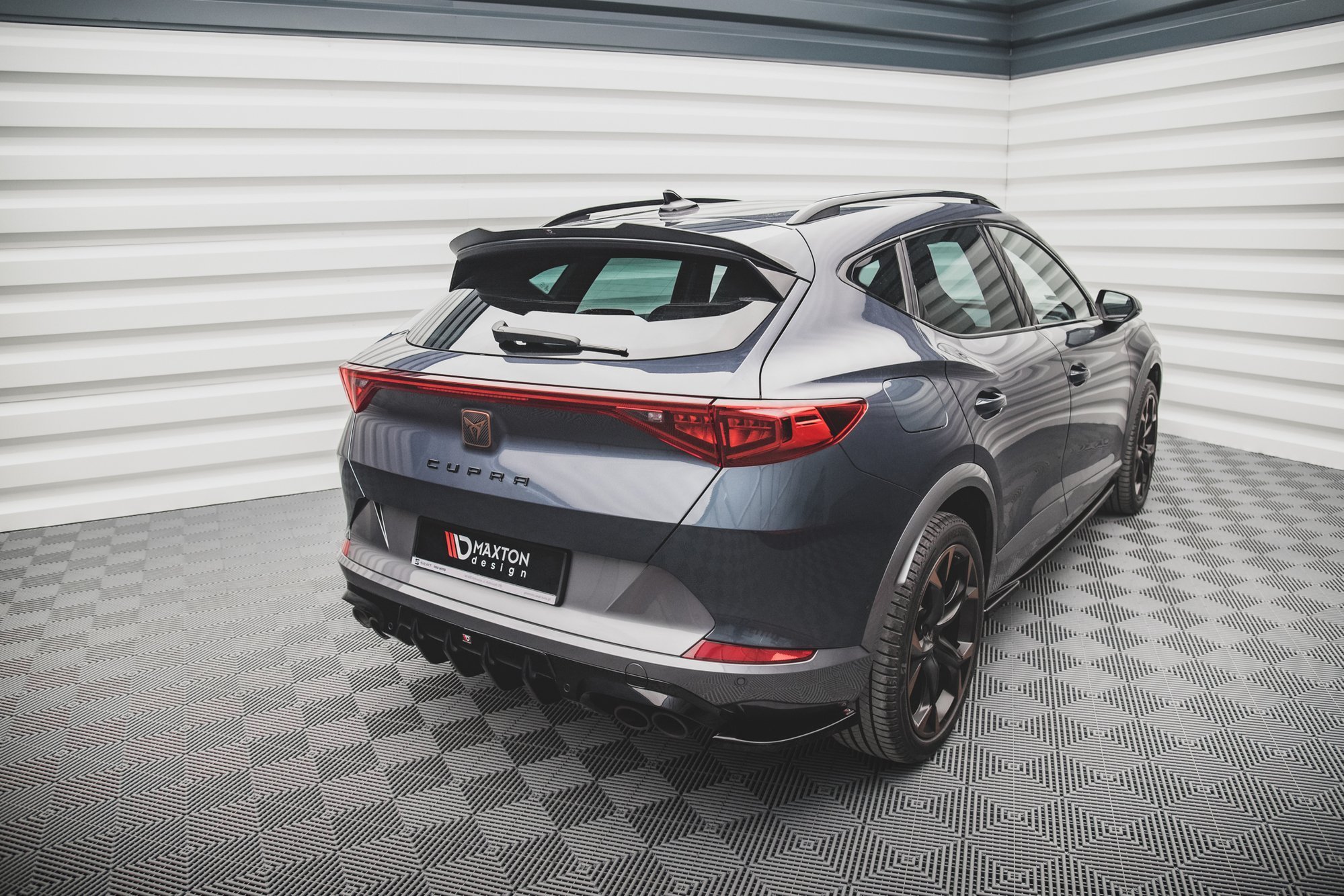 Maxton Design Diffusor Heck Ansatz V.1 für Cupra Formentor schwarz Hochglanz