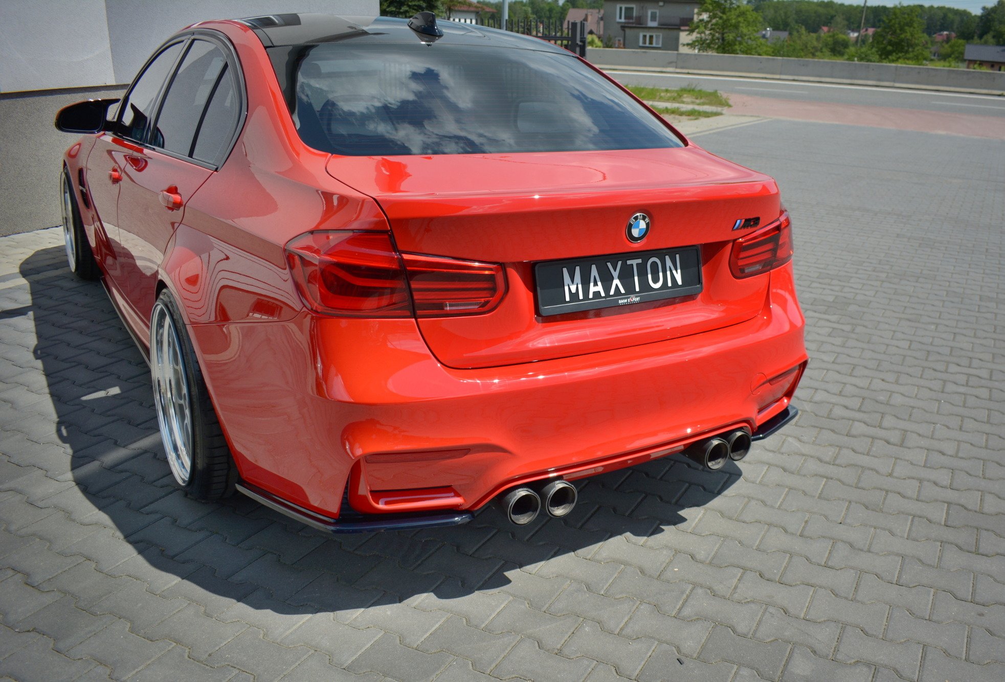 Maxton Design Heck Ansatz Flaps Diffusor V.1 für BMW M3 F80 schwarz Hochglanz