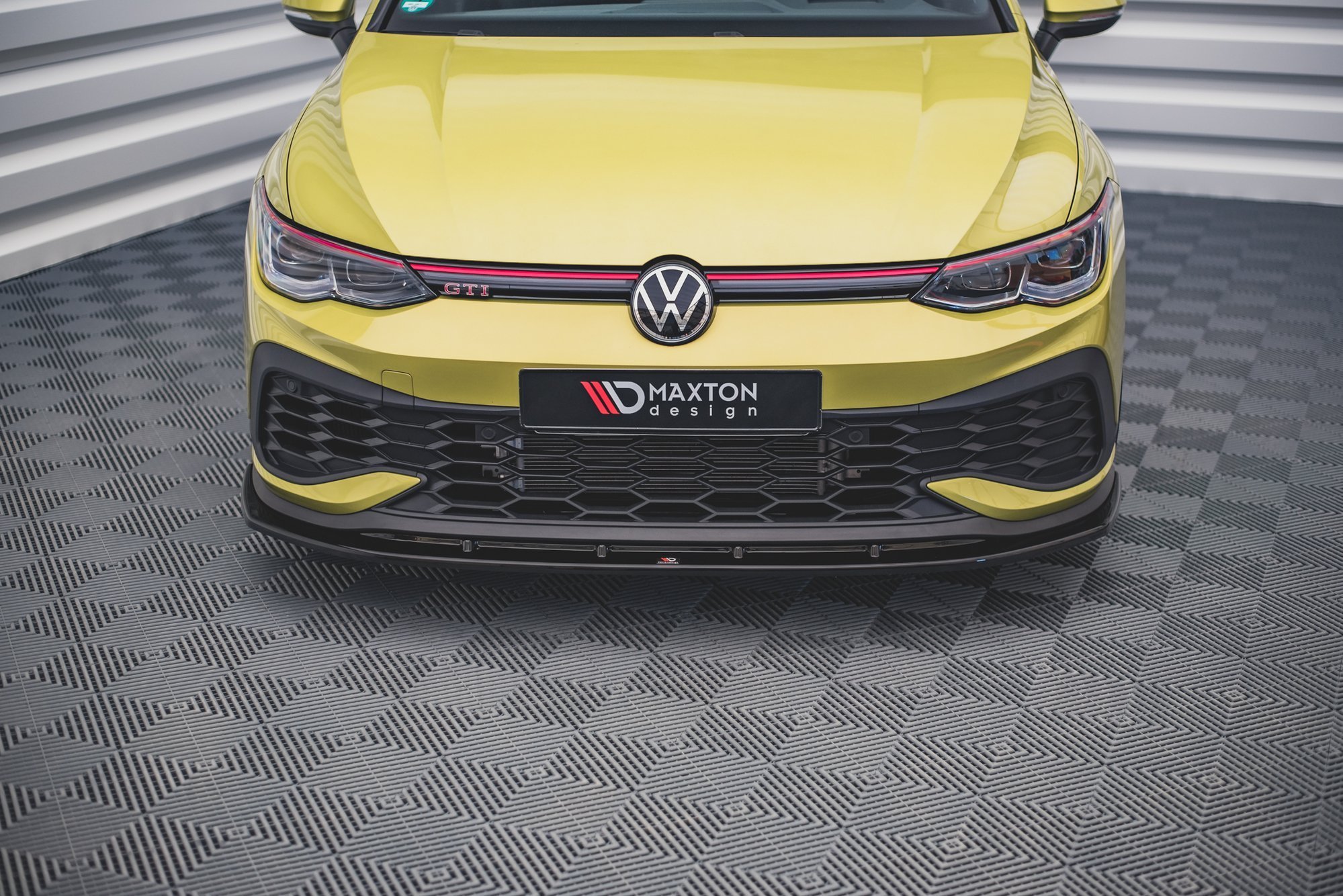 Maxton Design Front Ansatz V.4 für Volkswagen Golf 8 GTI Clubsport schwarz Hochglanz
