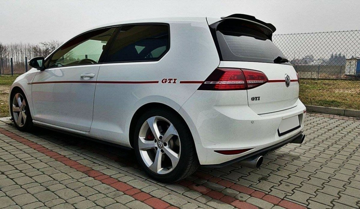 Maxton Design Spoiler CAP V.3 für Volkswagen Golf 7 / 7 Facelift R / R-Line / GTI  schwarz Hochglanz