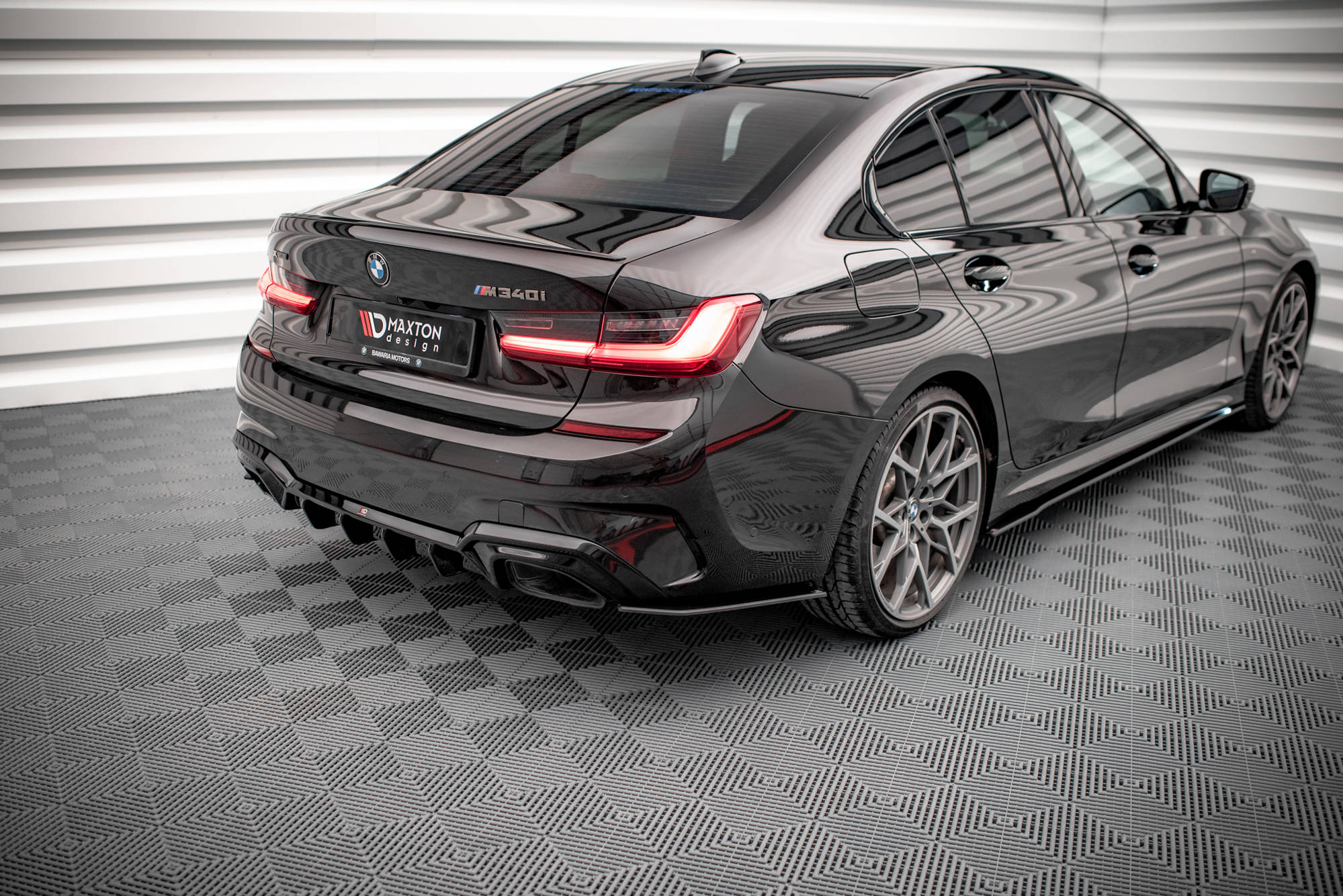 Maxton Design Street Pro Heck Ansatz Flaps Diffusor V.2 für BMW M340i G20 / G21