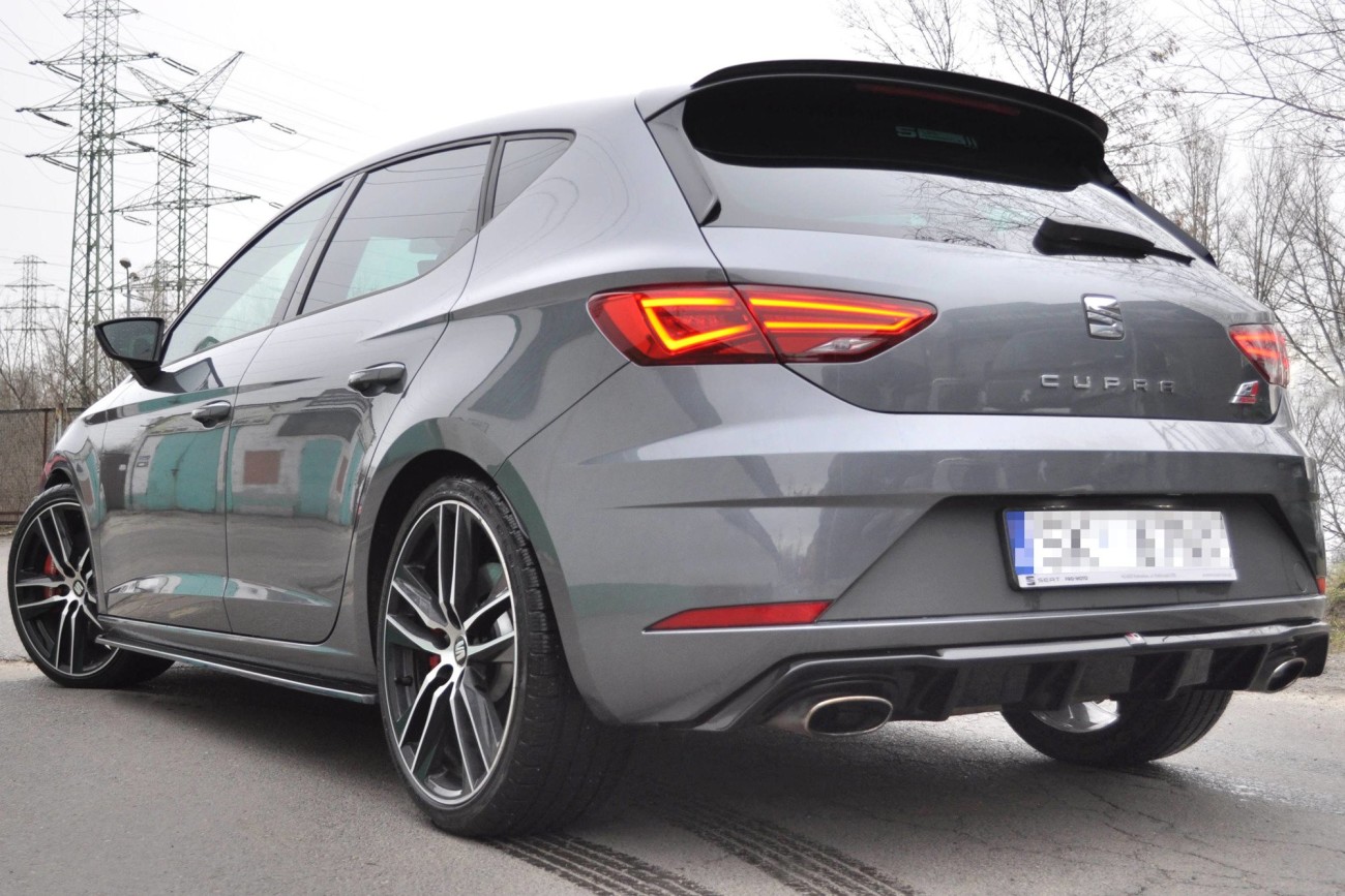 Maxton Design Heck Ansatz Diffusor für SEAT LEON MK3 CUPRA FACELIFT schwarz Hochglanz