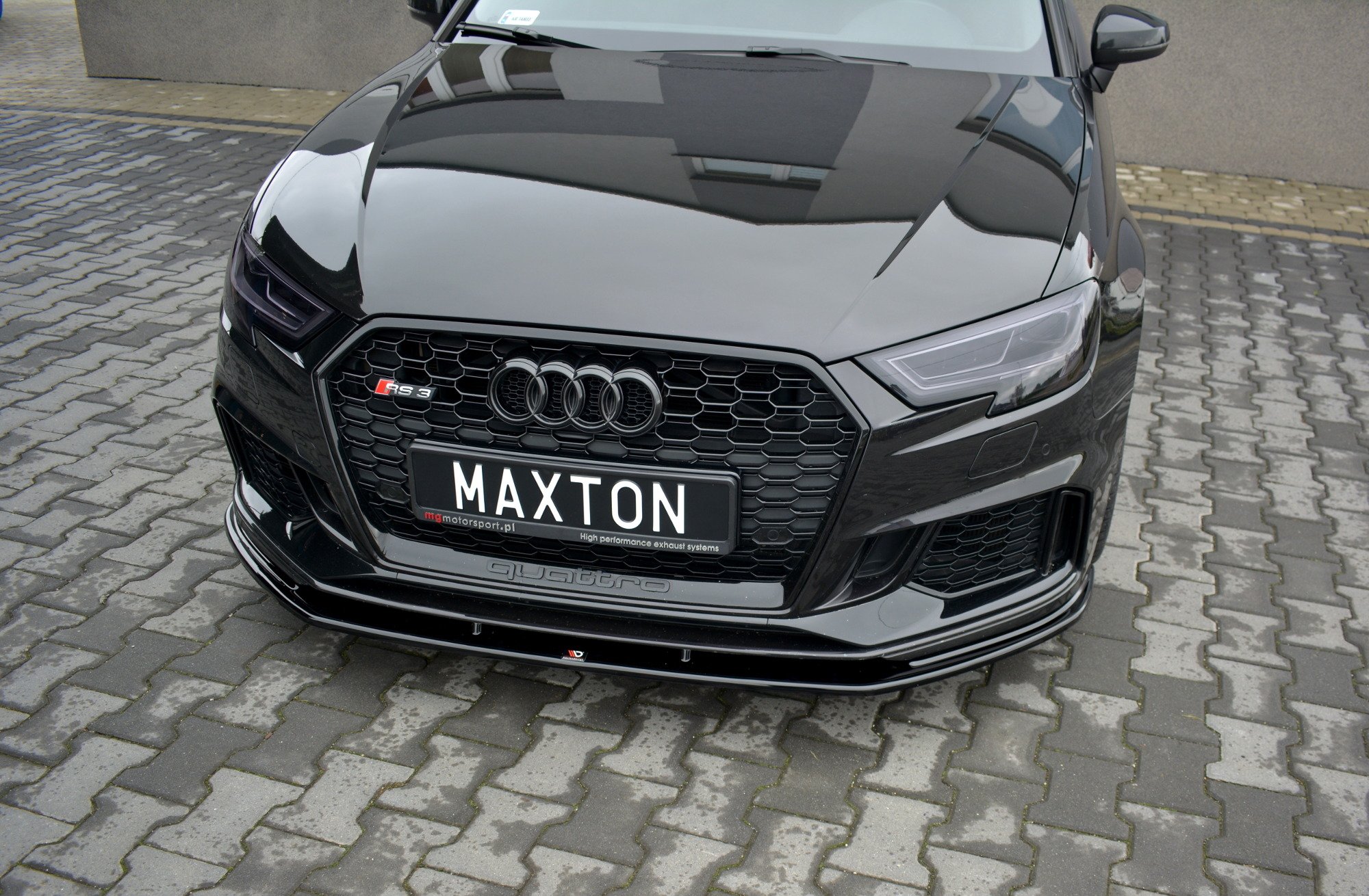 Maxton Design Front Ansatz V.1 für Audi RS3 8V FL Sportback schwarz Hochglanz
