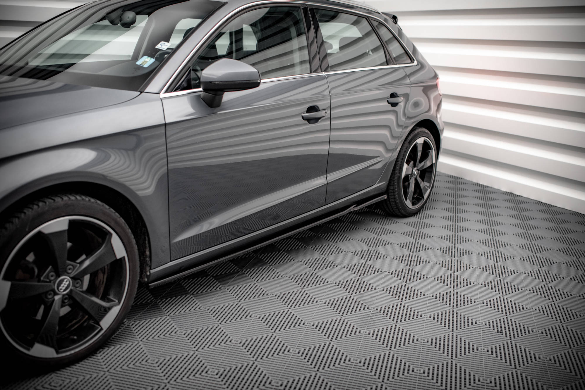 Maxton Design Seitenschweller Ansatz für Audi A3 Sportback 8V schwarz Hochglanz