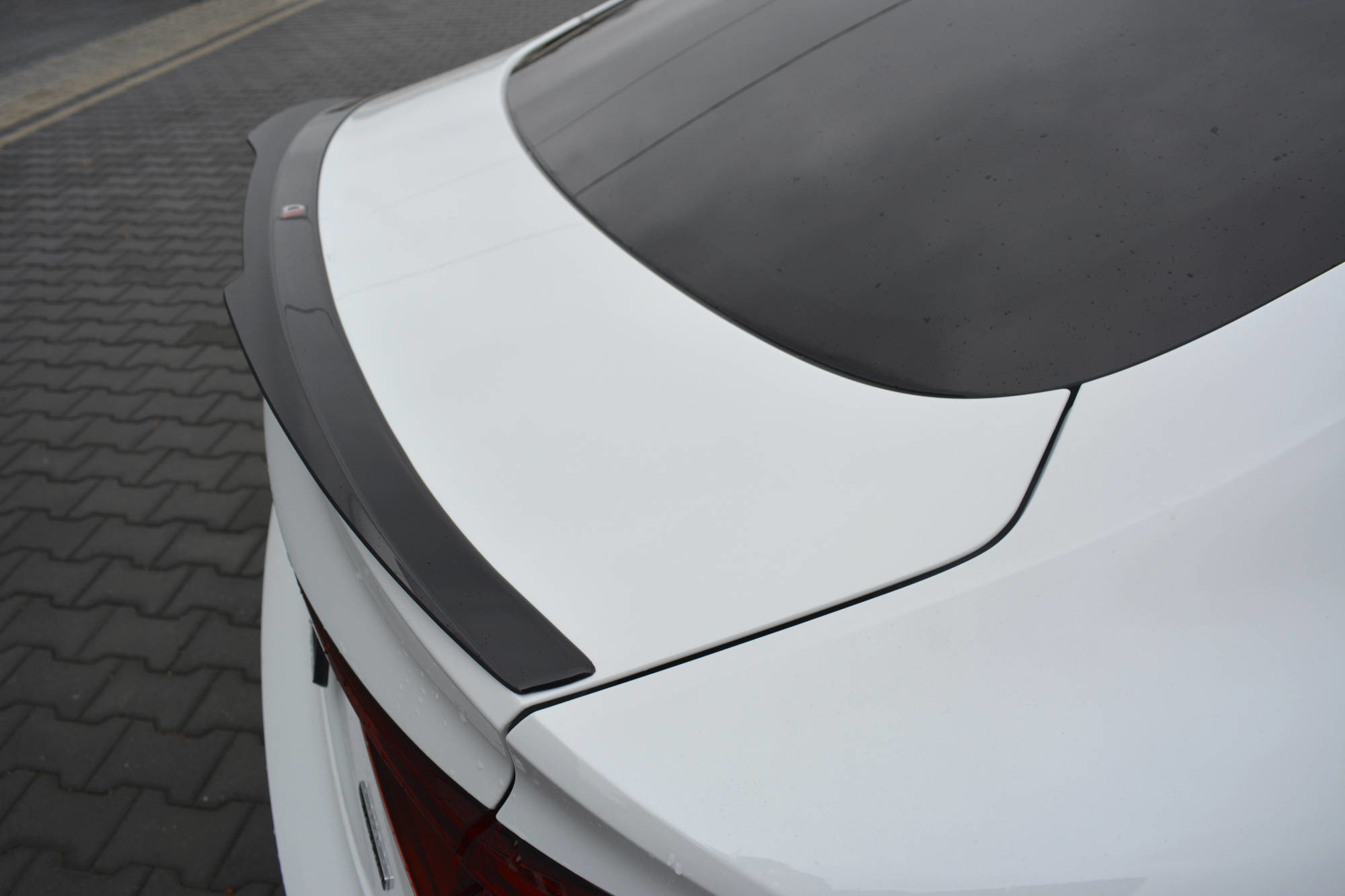 Maxton Design Spoiler CAP für Audi A5 S-Line F5 Sportback schwarz Hochglanz