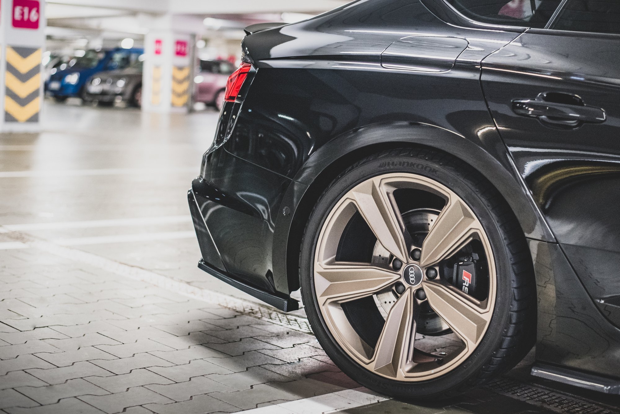 Maxton Design Heck Ansatz Flaps Diffusor für Audi RS5 F5 Facelift schwarz Hochglanz