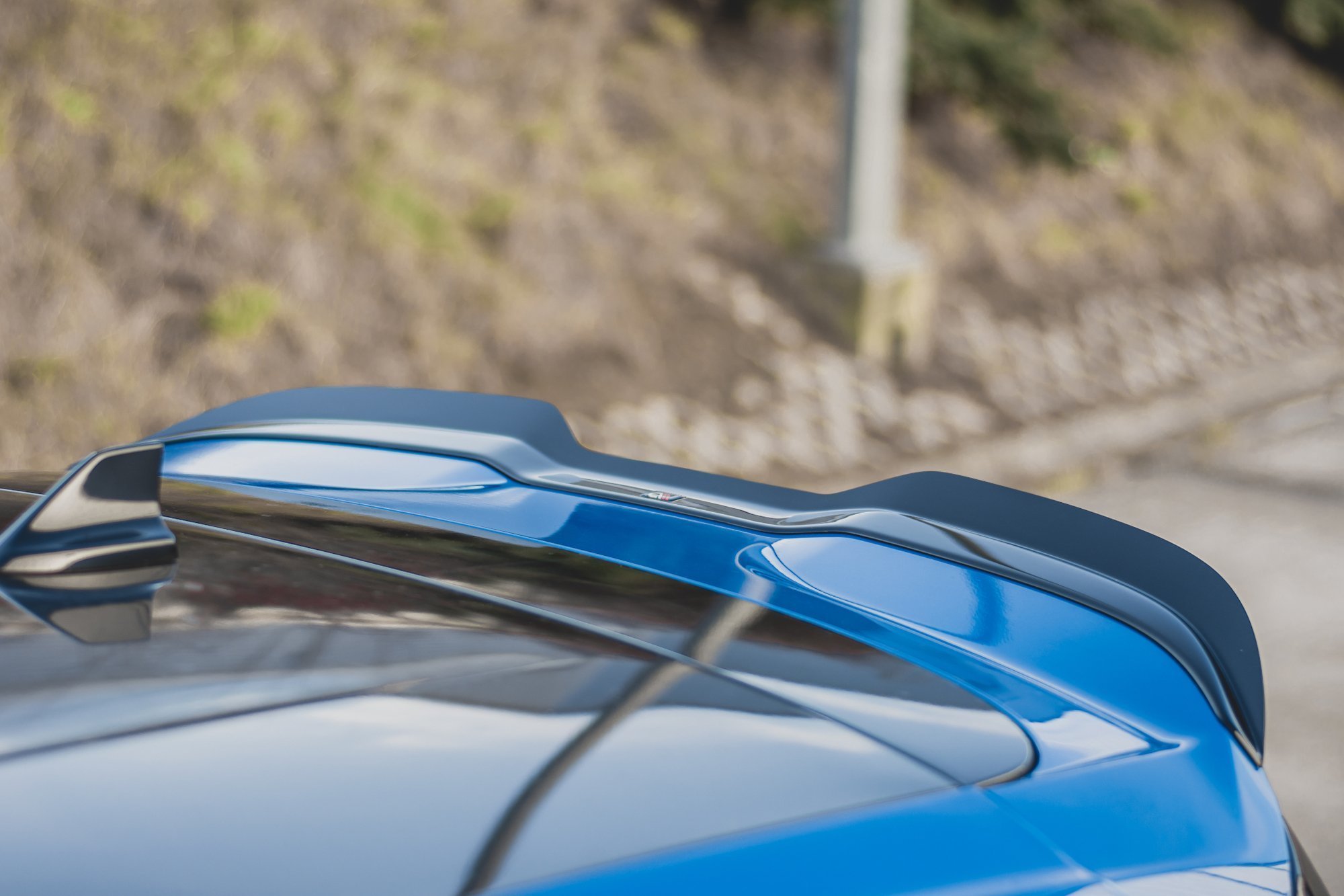 Maxton Design Spoiler CAP V.1 für Ford Focus ST Mk4 schwarz Hochglanz
