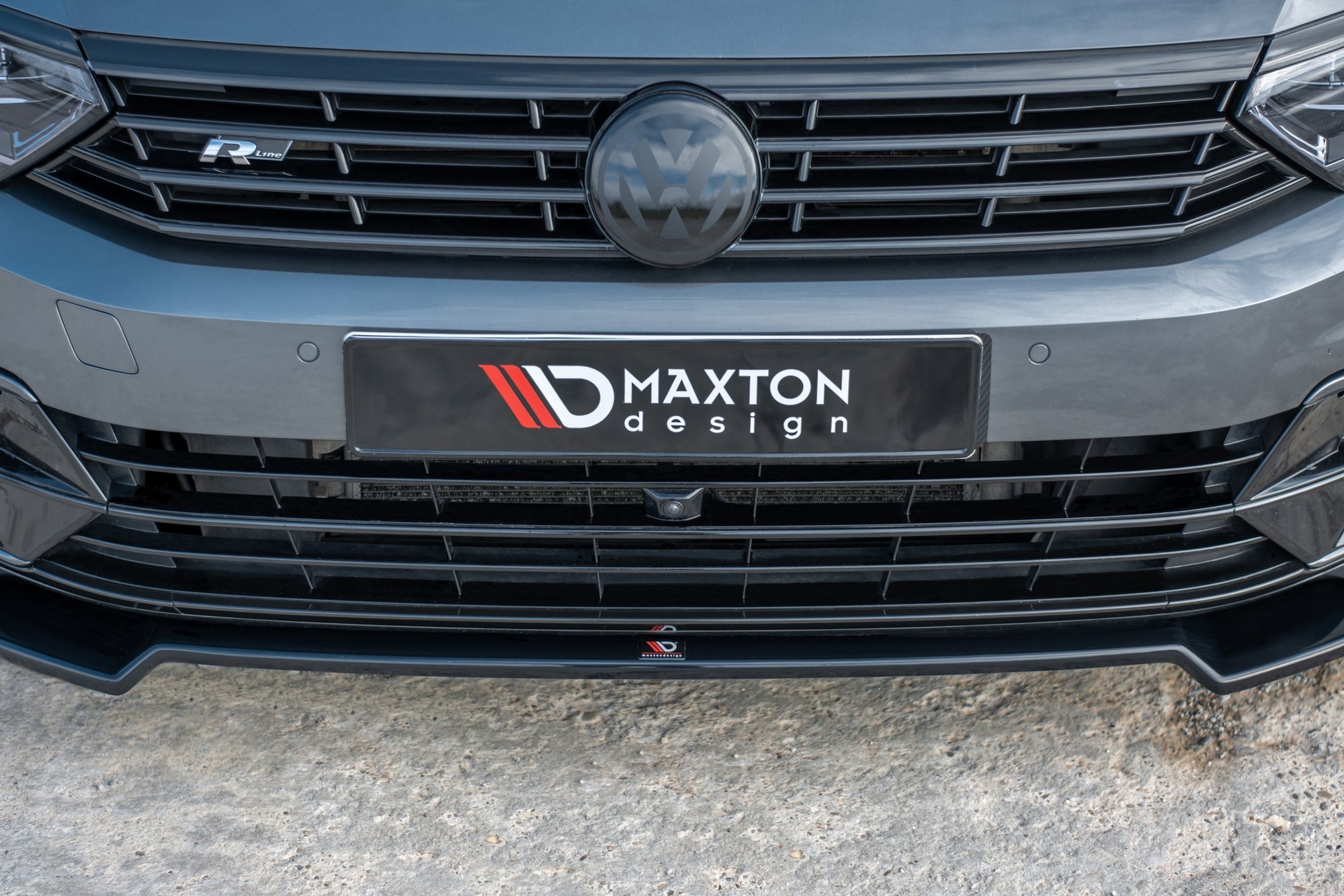 Maxton Design Front Ansatz V.2 für Volkswagen Passat R-Line B8 schwarz Hochglanz