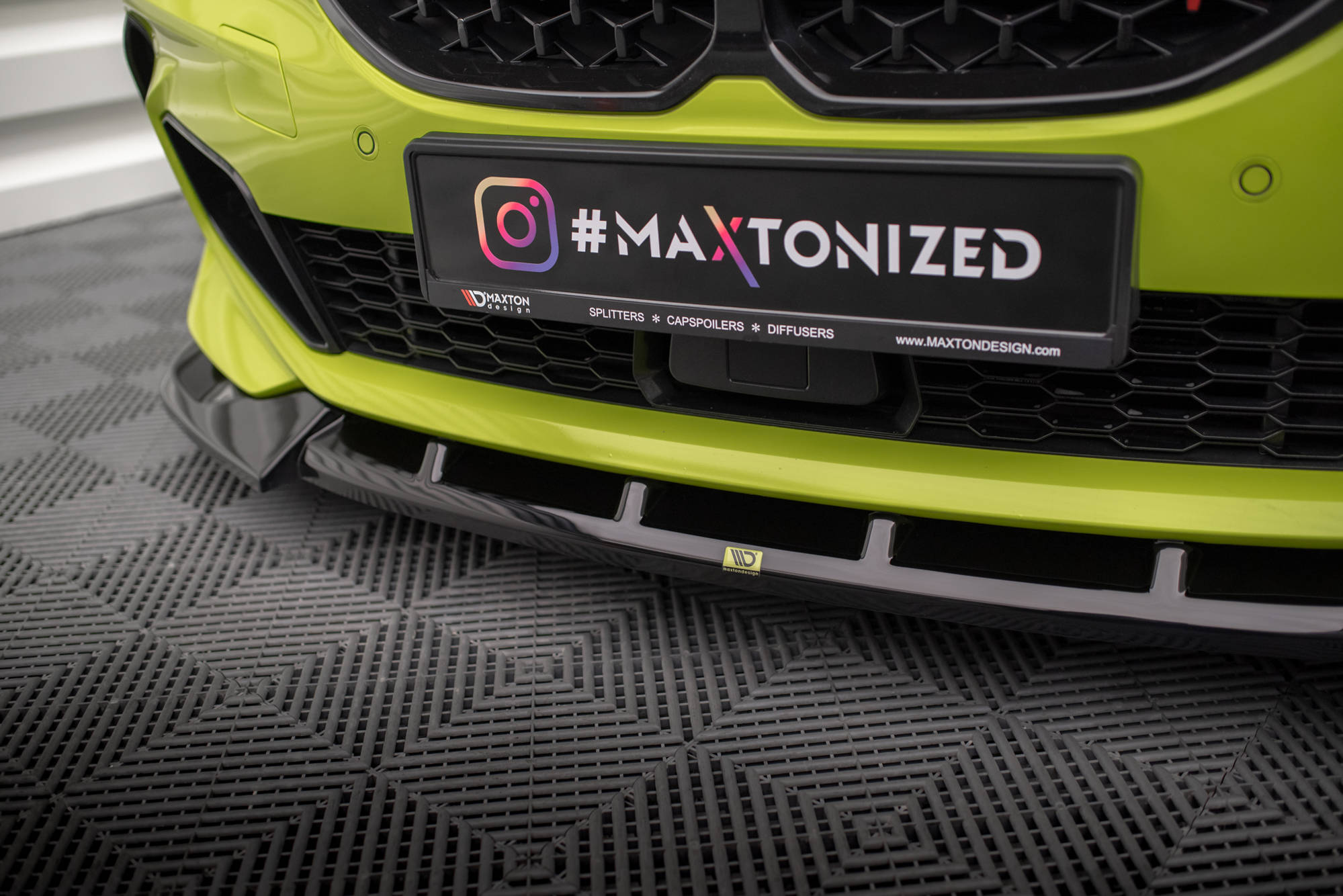 Maxton Design Front Ansatz V.6 für BMW 1er F40 M-Paket / M135i  schwarz Hochglanz