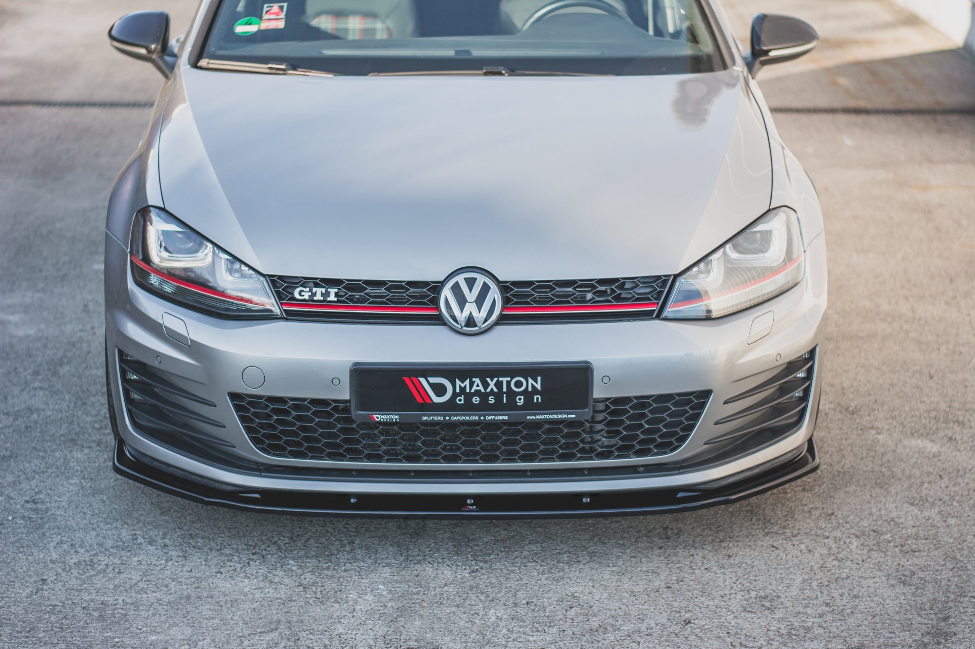 Maxton Design Front Ansatz V.1 für VW Golf 7 GTI  schwarz Hochglanz