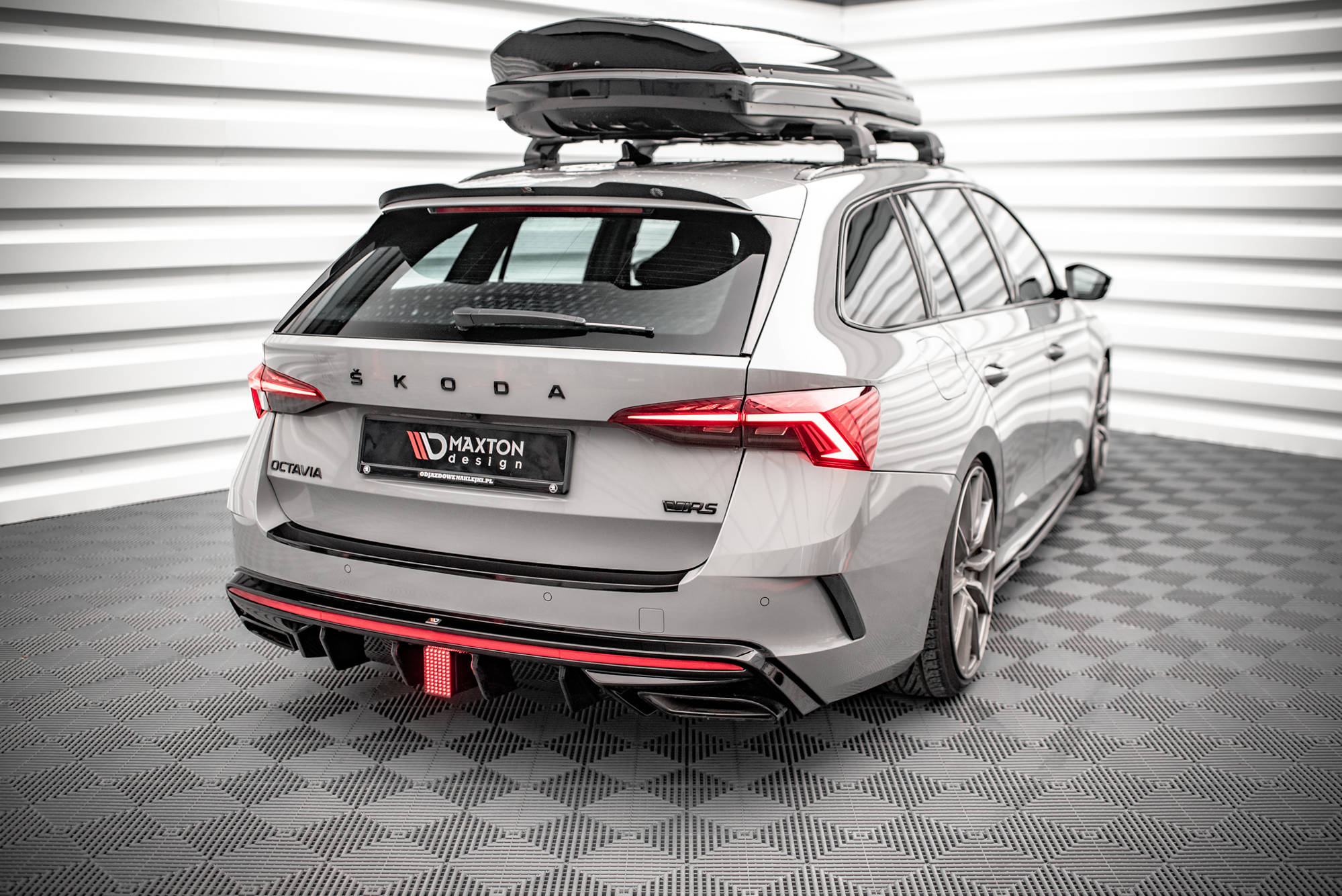Maxton Design Diffusor Heck Ansatz für Skoda Octavia RS Mk4 schwarz Hochglanz Maxton Design Diffusor Heck Ansatz für Skoda Octavia RS Mk4 schwarz Hochglanz