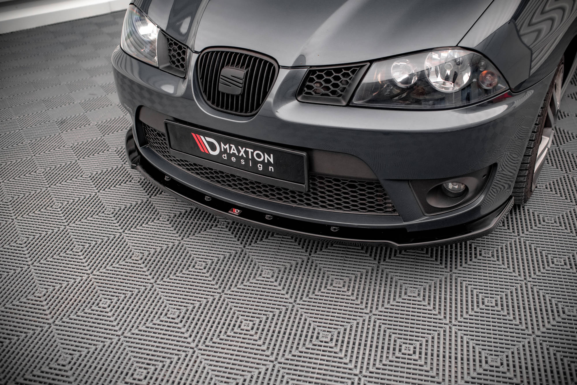 Maxton Design Front Ansatz V.1 für Seat Ibiza Cupra Mk3 schwarz Hochglanz