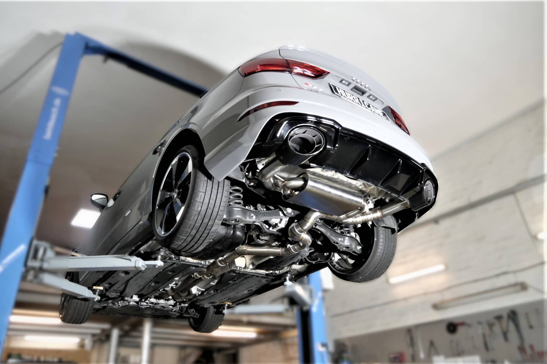 Hurricane 3,5" Auspuffanlage für Audi RS3 8V 400PS FL Limo. OPF Hurricane 3,5" Auspuffanlage für Audi RS3 8V 400PS FL Limo. OPF