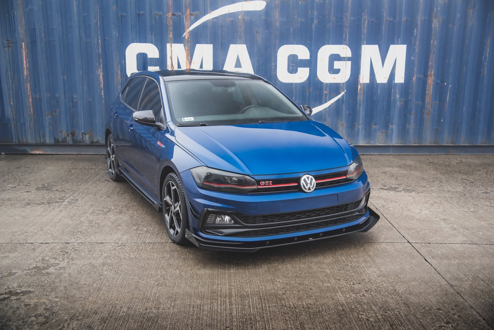 Maxton Design Robuste Racing Front Ansatz für passend +Flaps für Volkswagen Polo GTI Mk6 schwarz Hochglanz