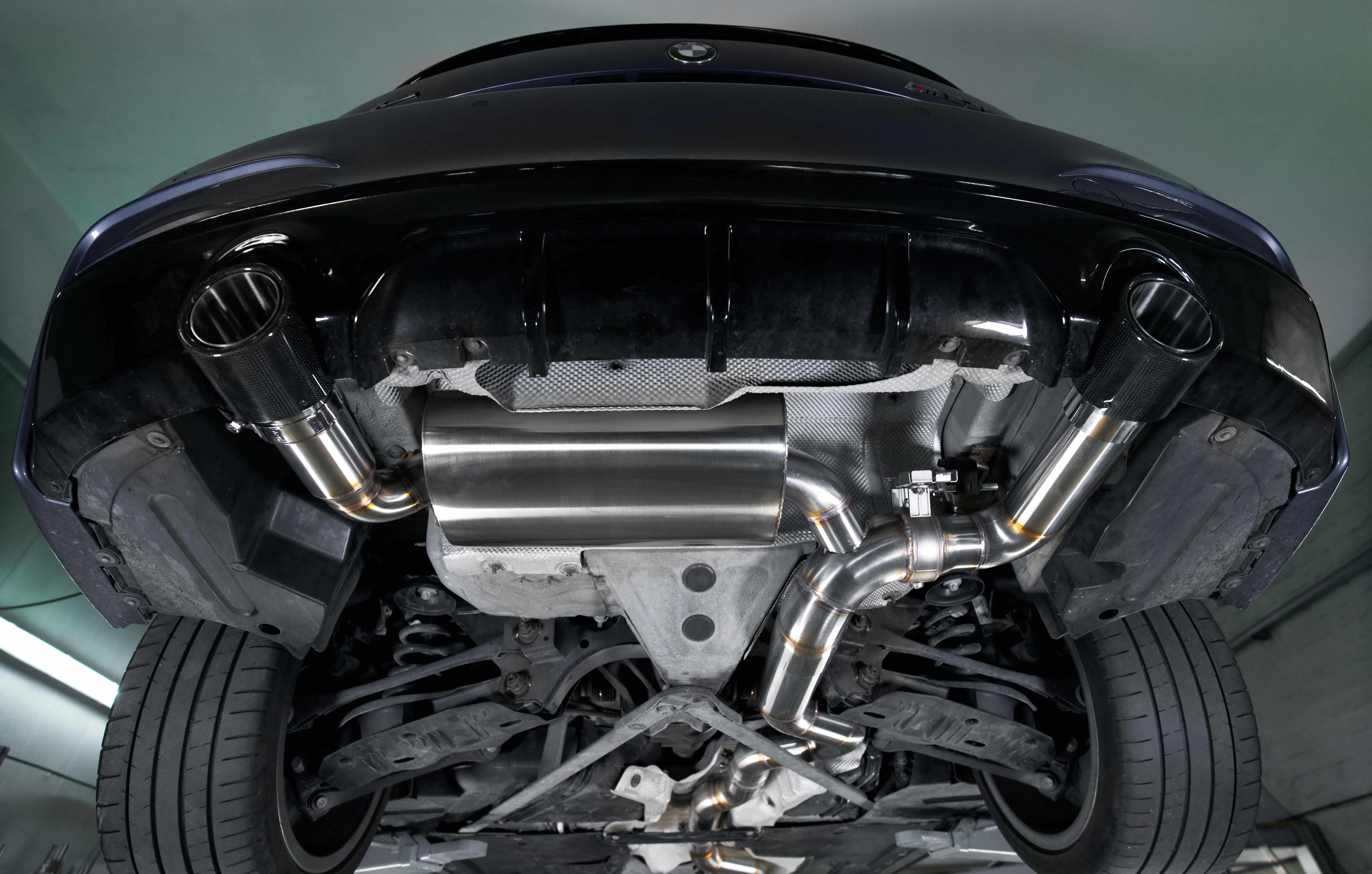 Hurricane 3,5" Auspuffanlage für BMW M235i F22 (+ F23) Coupé / Cabriolet 326PS Hurricane 3,5" Auspuffanlage für BMW M235i F22 (+ F23) Coupé / Cabriolet 326PS