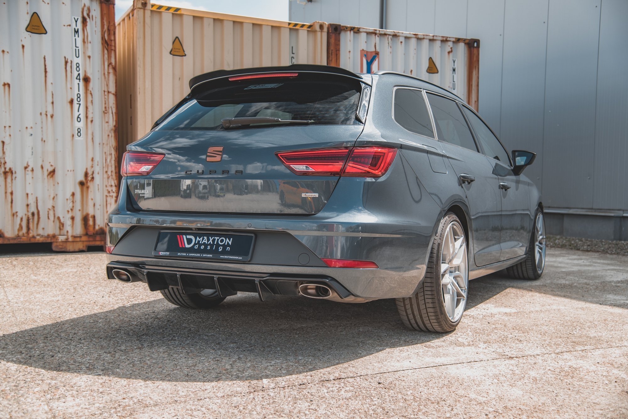 Maxton Design Diffusor Heck Ansatz V.2 für Seat Leon Cupra ST Mk3 FL schwarz Hochglanz