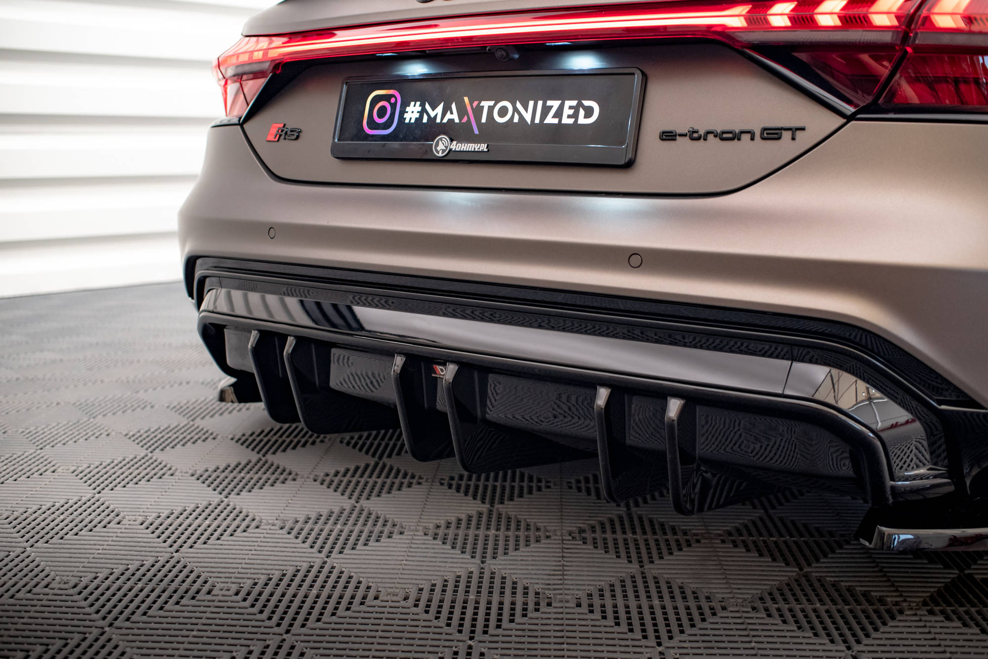 Maxton Design Diffusor Heck Ansatz für Audi e-Tron GT / RS GT Mk1 schwarz Hochglanz Maxton Design Diffusor Heck Ansatz für Audi e-Tron GT / RS GT Mk1 schwarz Hochglanz