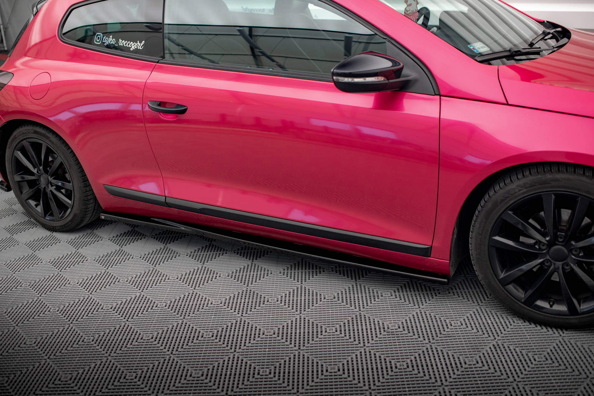 Maxton Design Seitenschweller Ansatz für Volkswagen Scirocco Mk3 schwarz Hochglanz