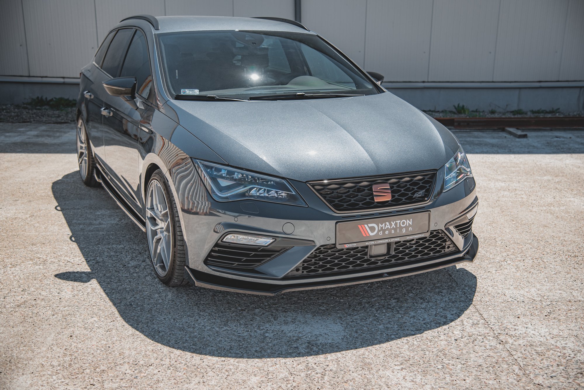 Maxton Design Front Ansatz V.7 für Seat Leon Cupra / FR Mk3 FL schwarz Hochglanz