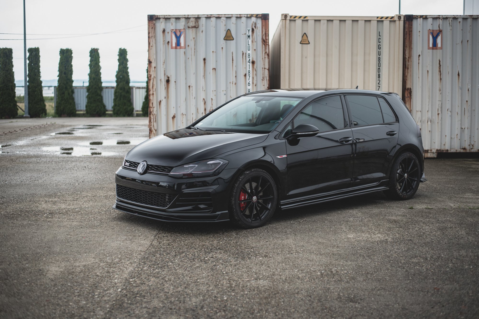 Maxton Design Robuste Racing Front Ansatz für VW Golf 7 GTI TCR