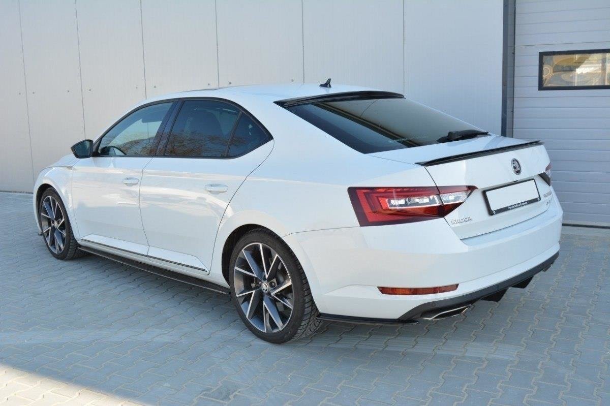 Maxton Design Heck Ansatz Flaps Diffusor für Skoda Superb Mk3 Hatchback / Kombi schwarz Hochglanz