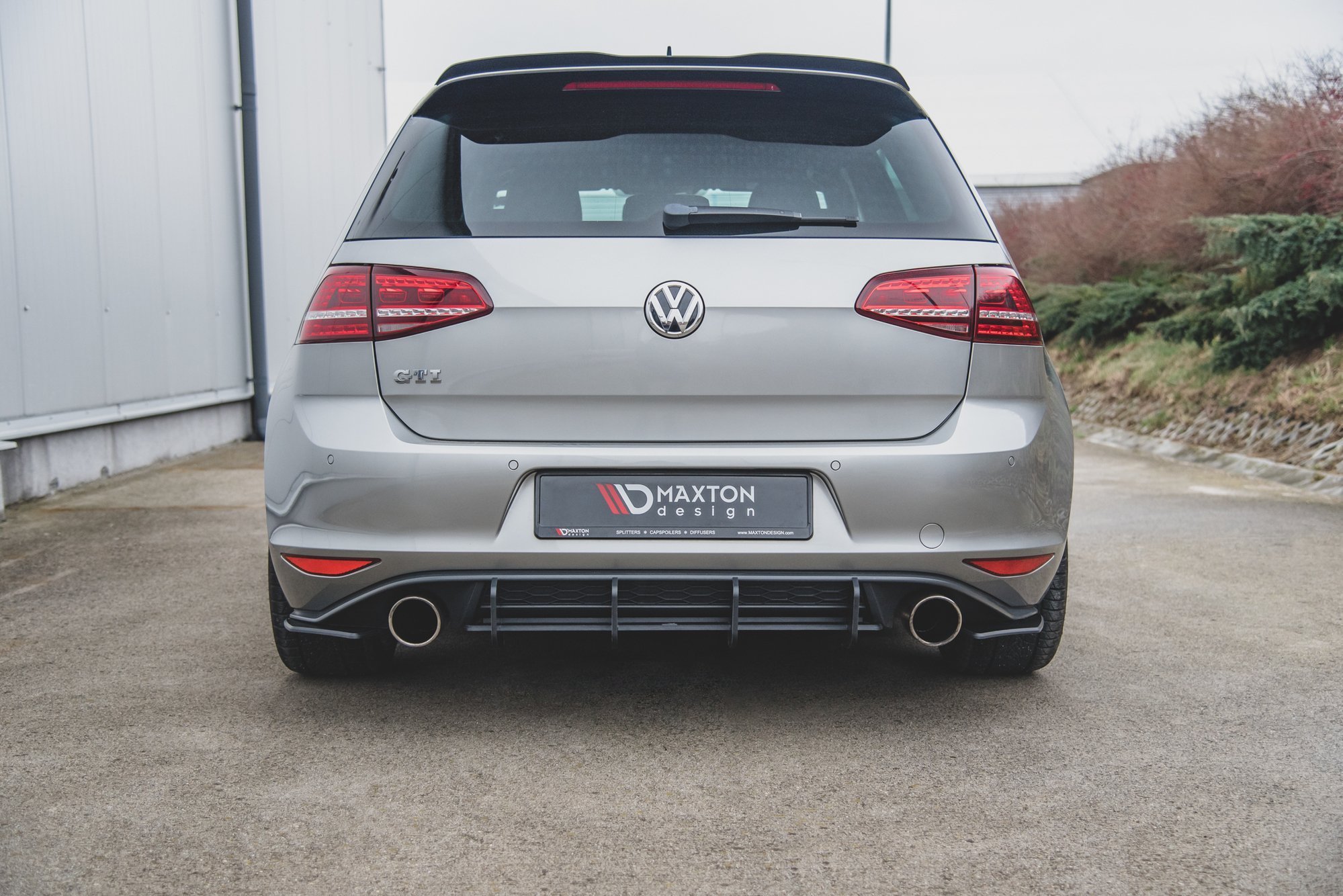 Maxton Design Diffusor Heck Ansatz für Heckschürze V.2 für VW Golf 7 GTI