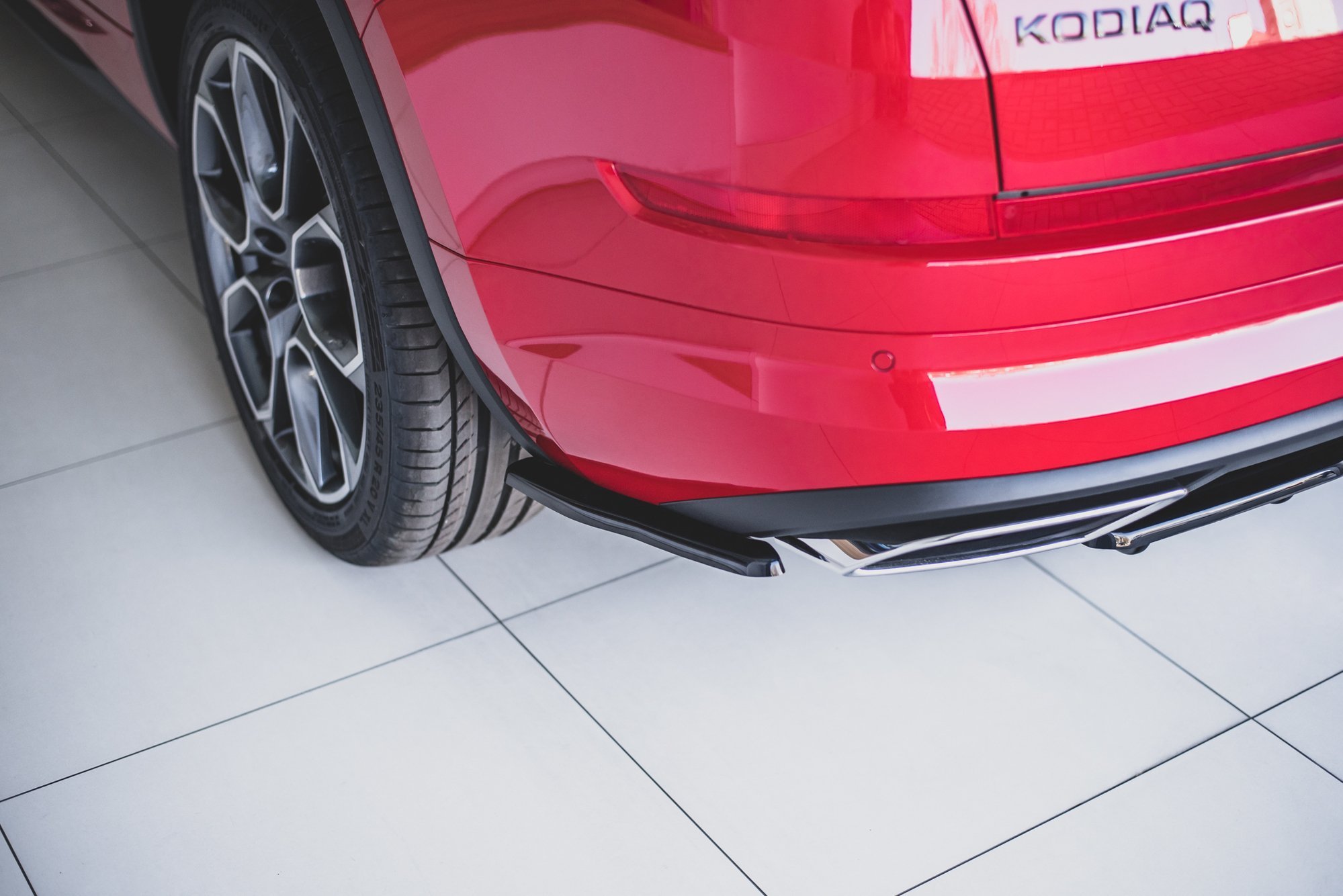 Maxton Design Heck Ansatz Flaps Diffusor für Skoda Kodiaq RS schwarz Hochglanz