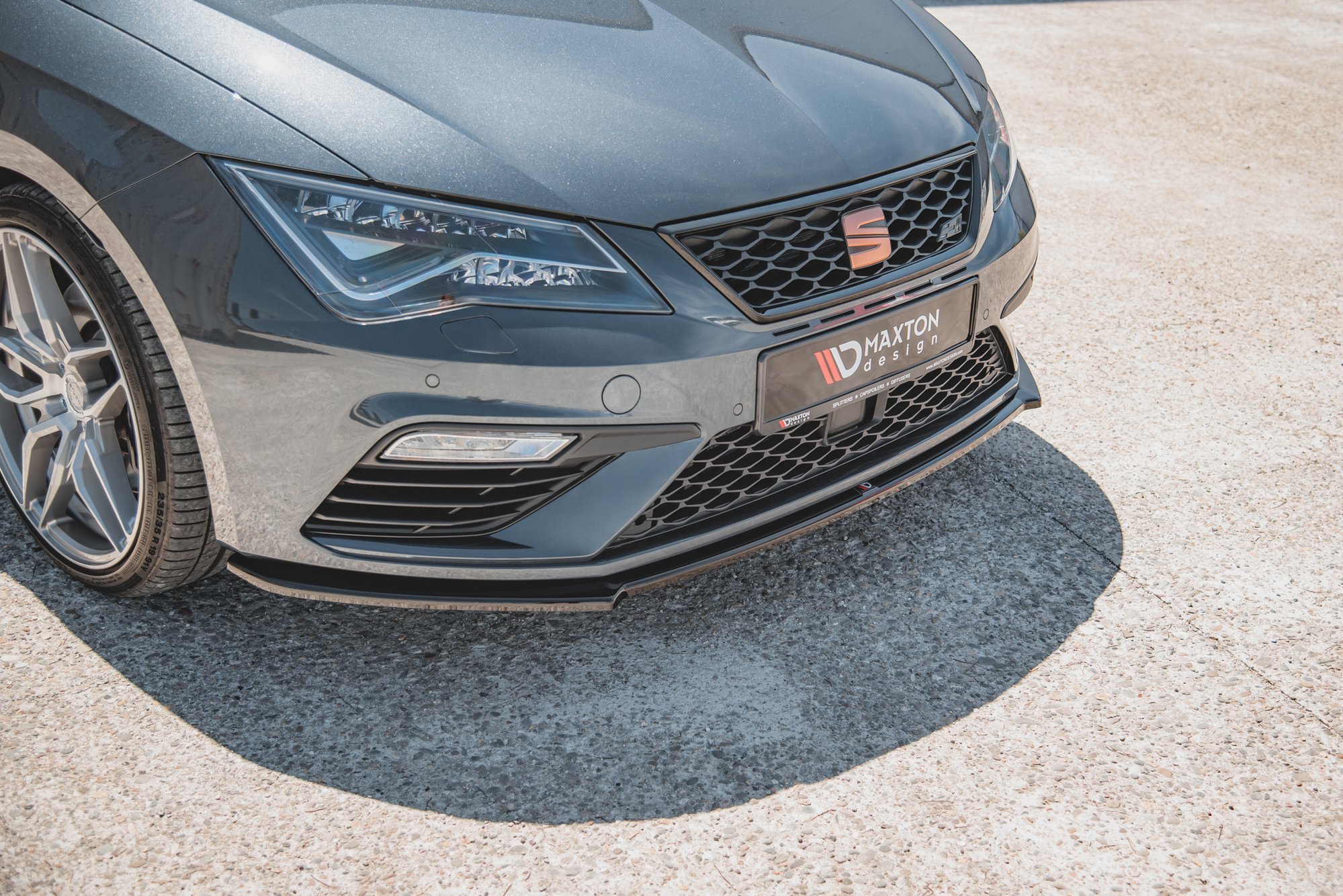 Maxton Design Cup Spoilerlippe Front Ansatz V.4 für Seat Leon Cupra / FR Mk3 FL schwarz Hochglanz