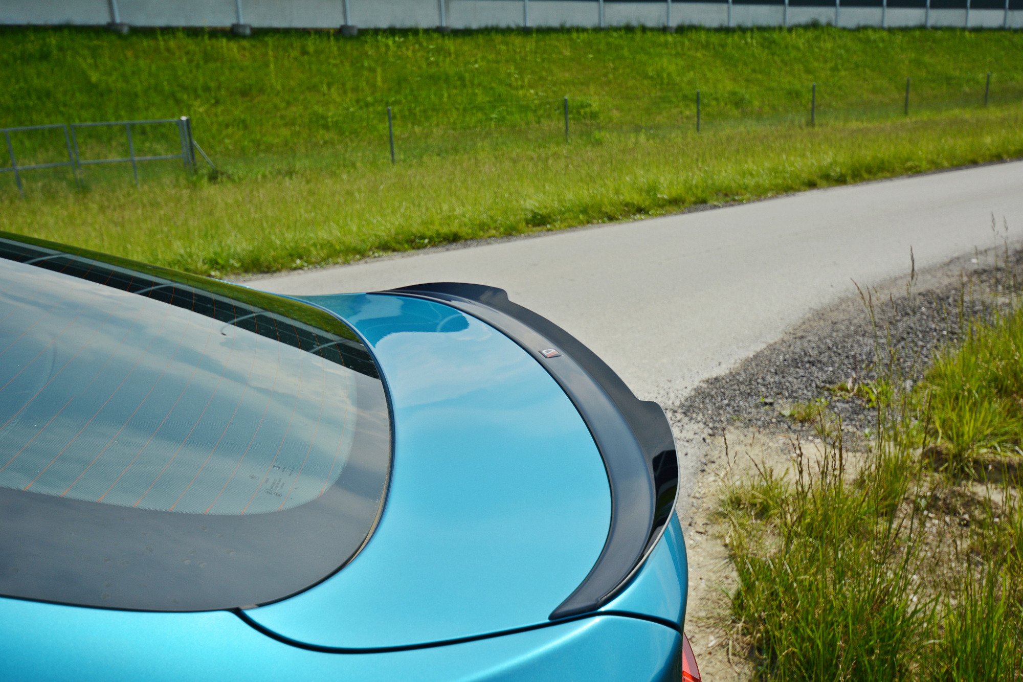 Maxton Design Spoiler CAP für BMW 4er F36 GRAN COUPÉ schwarz Hochglanz