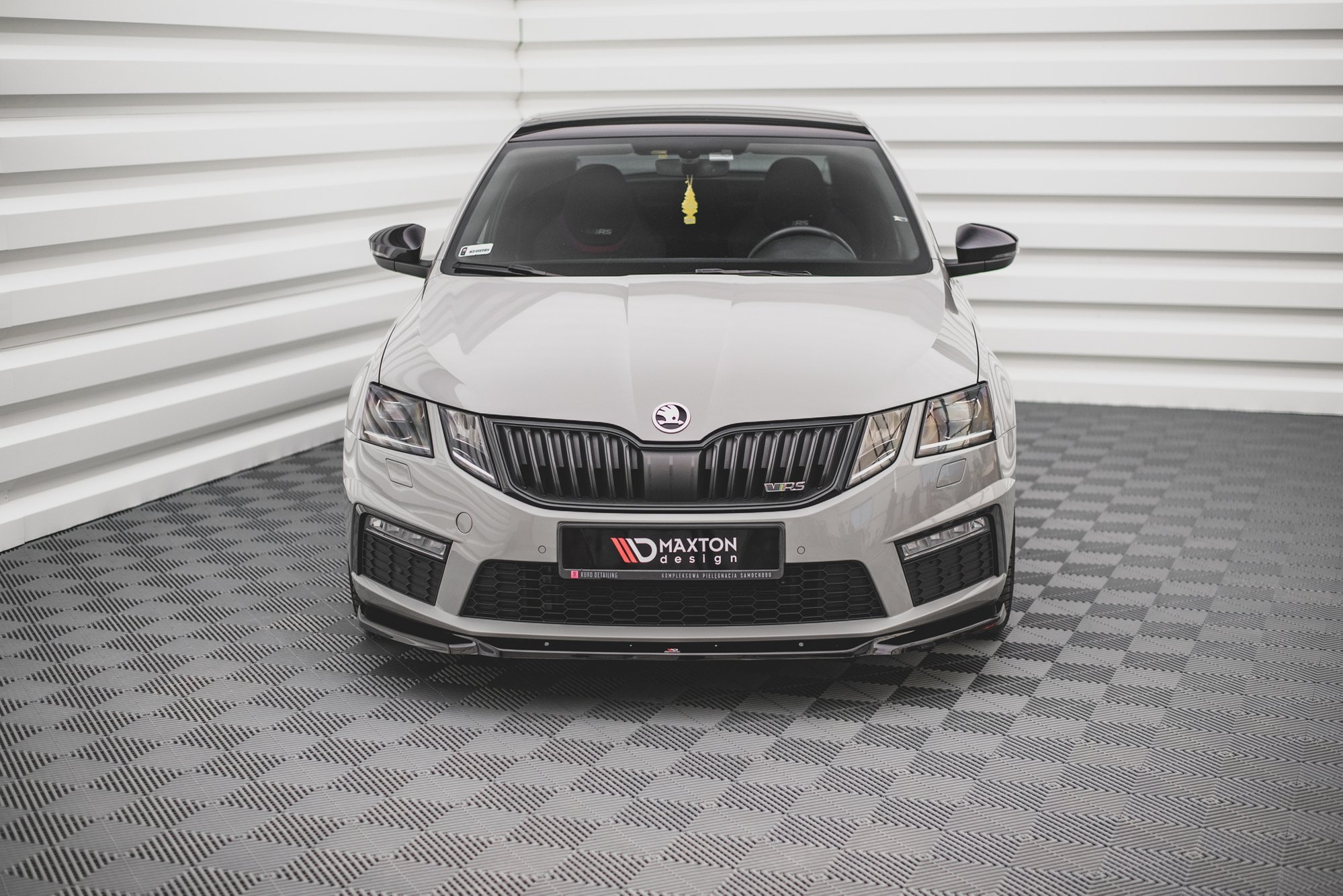 Maxton Design Front Ansatz V.3 für Skoda Octavia RS Mk3 Facelift schwarz Hochglanz