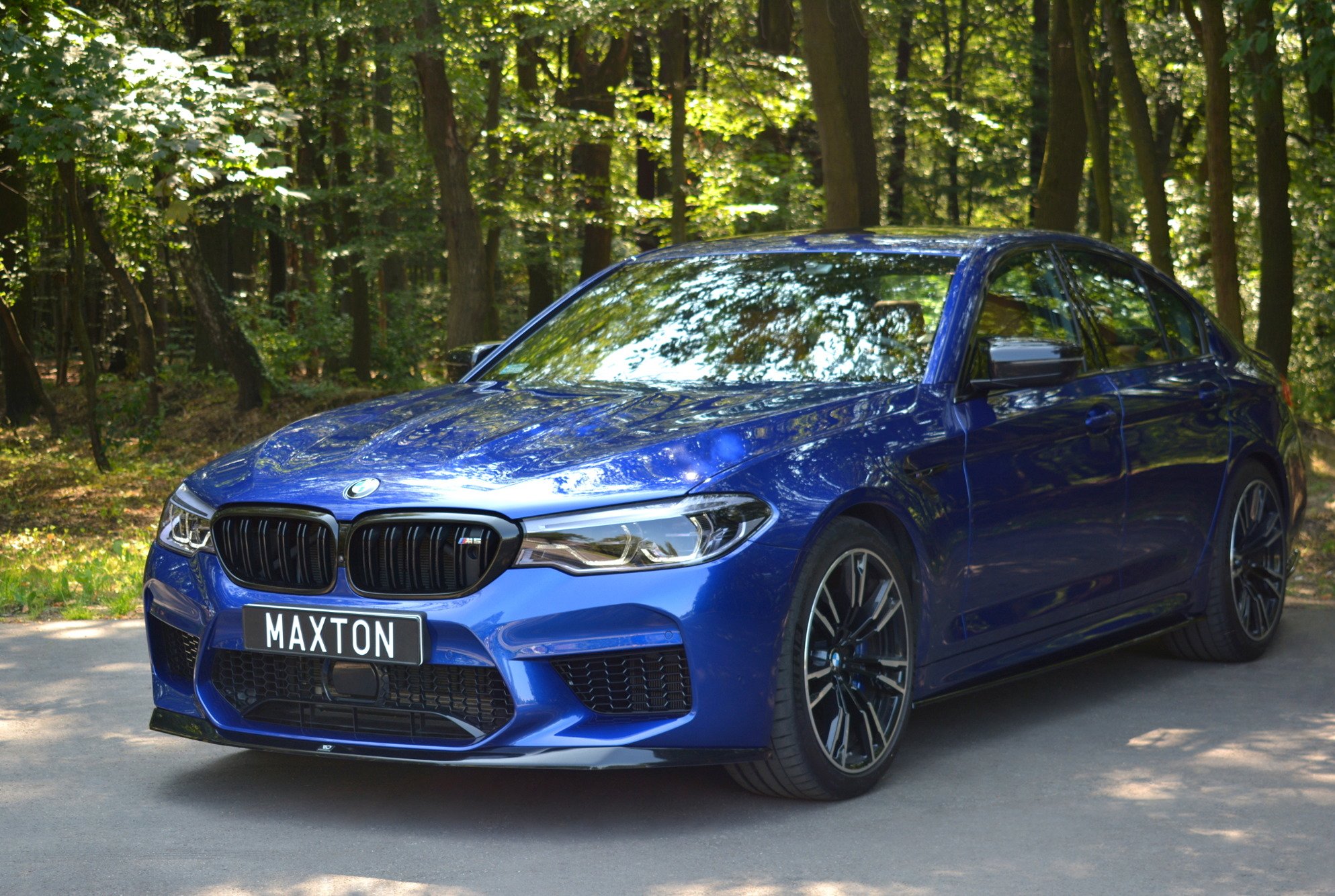 Maxton Design Front Ansatz V.1 für BMW M5 F90 schwarz Hochglanz
