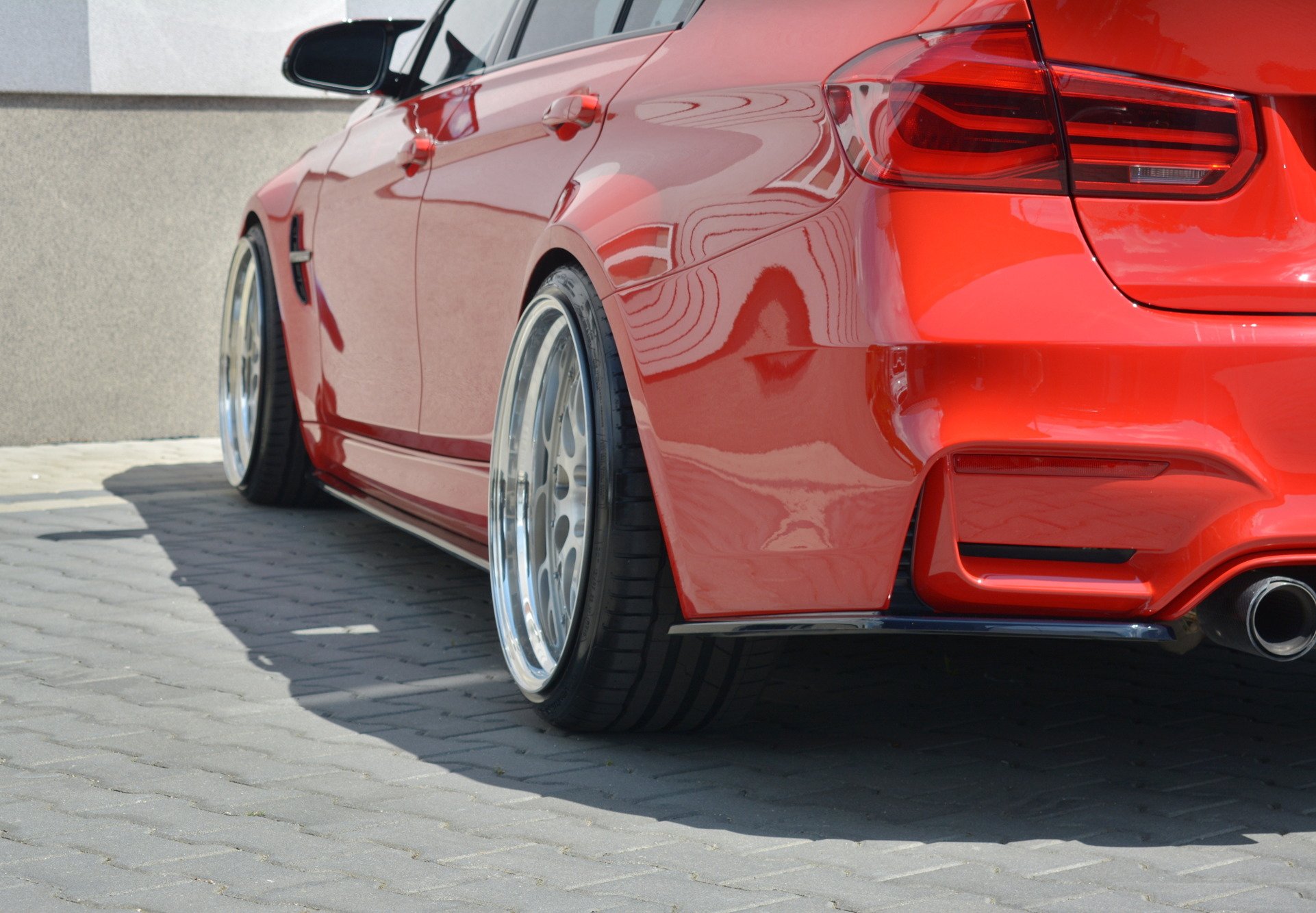 Maxton Design Heck Ansatz Flaps Diffusor V.1 für BMW M3 F80 schwarz Hochglanz