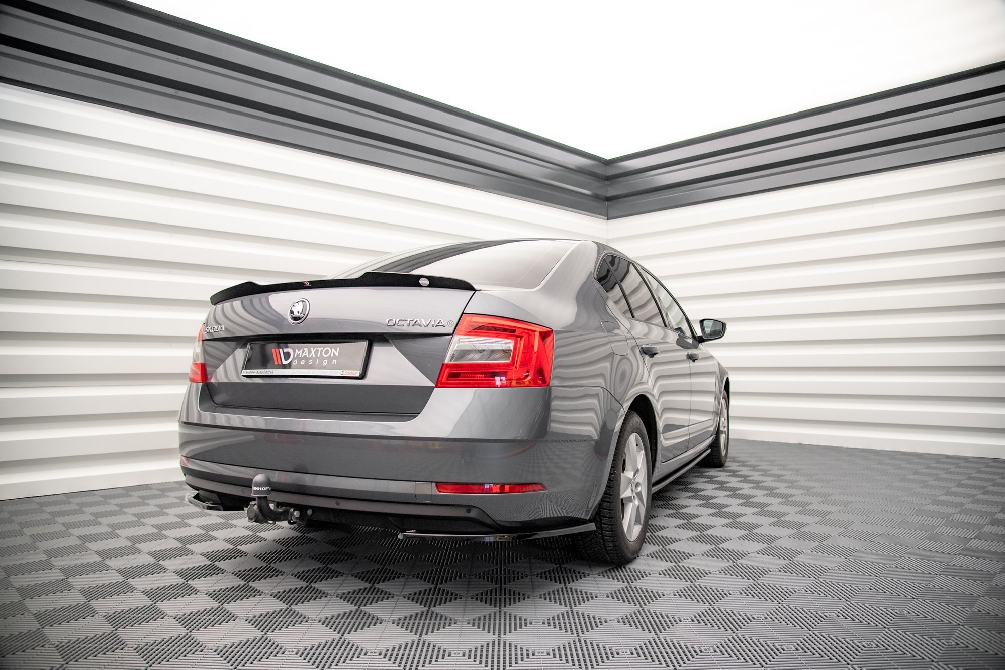Maxton Design Heck Ansatz Flaps Diffusor für Skoda Octavia Mk3 Facelift schwarz Hochglanz