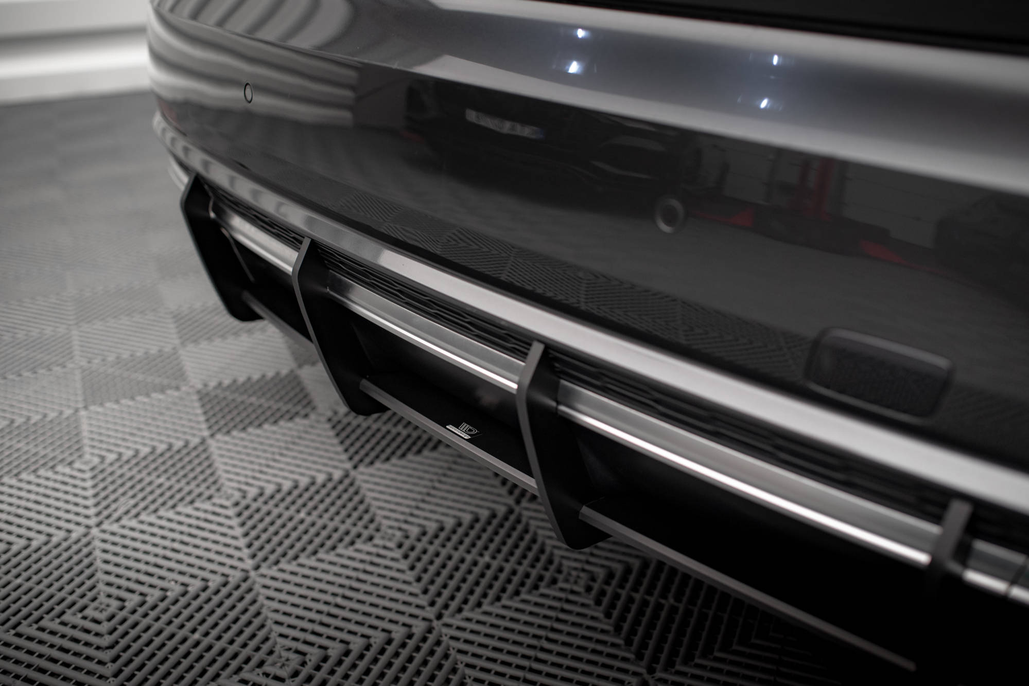 Maxton Design Street Pro Heckschürze für Audi S8 D5