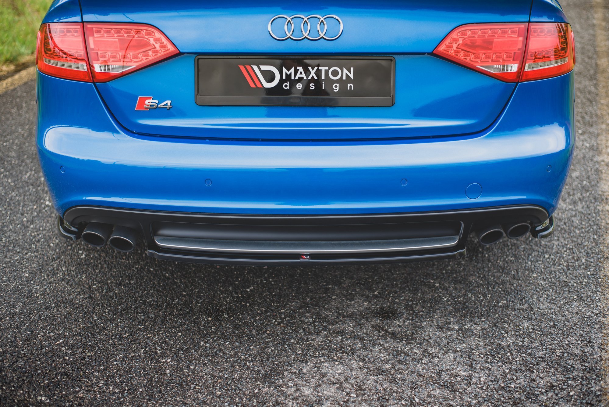 Maxton Design Heck Ansatz Flaps Diffusor für Audi S4 / A4 S-Line B8 Limousine schwarz Hochglanz