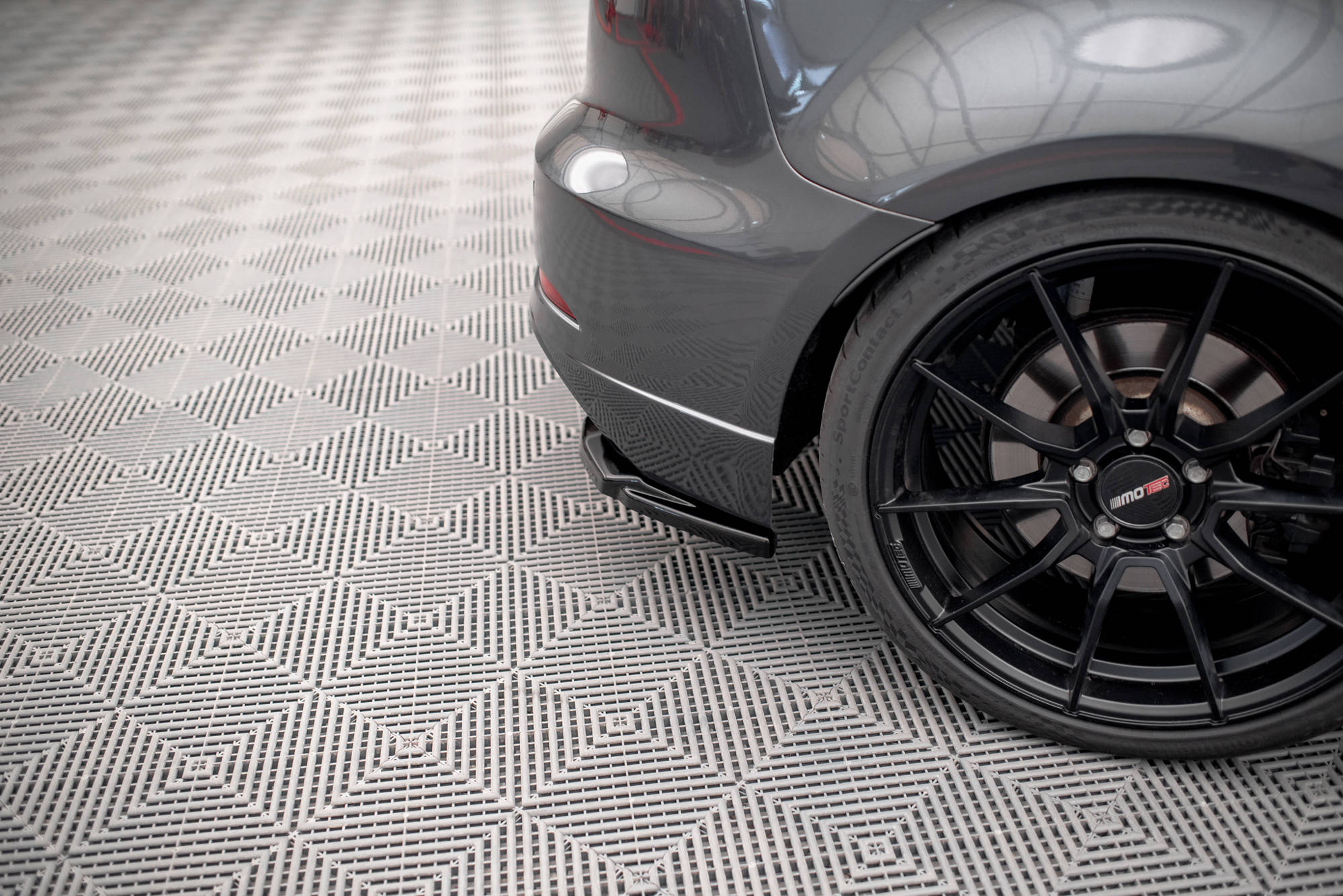 Maxton Design Heck Ansatz Flaps Diffusor für Audi S3 Sportback 8V Facelift schwarz Hochglanz