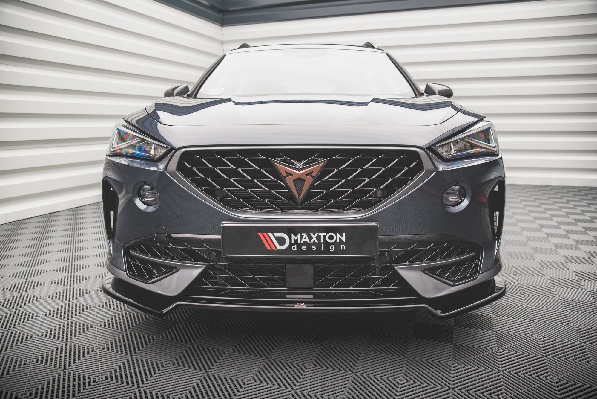 Maxton Design Front Ansatz V.3 für Cupra Formentor schwarz Hochglanz