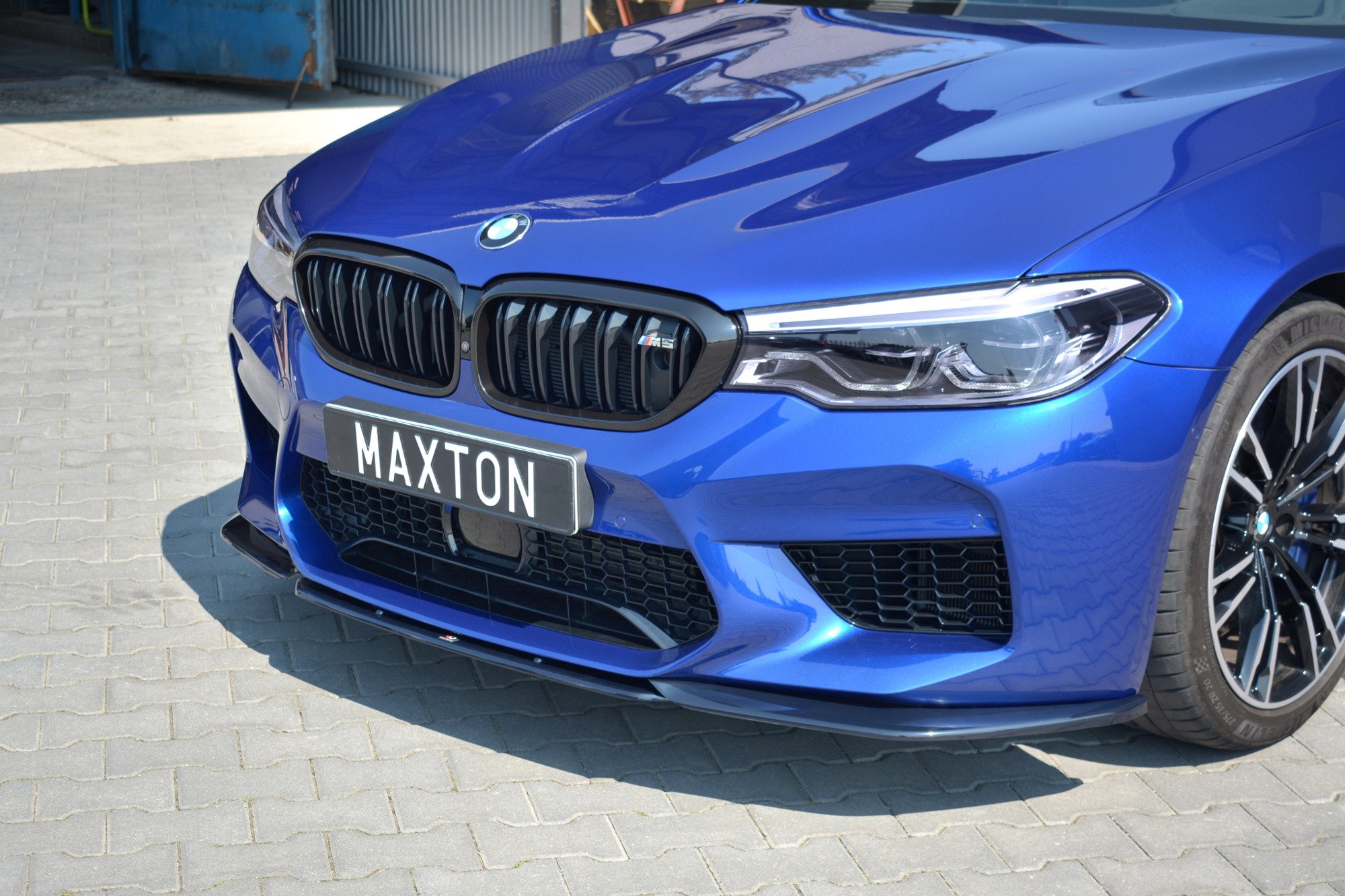 Maxton Design Front Ansatz V.2 für BMW M5 F90 schwarz Hochglanz