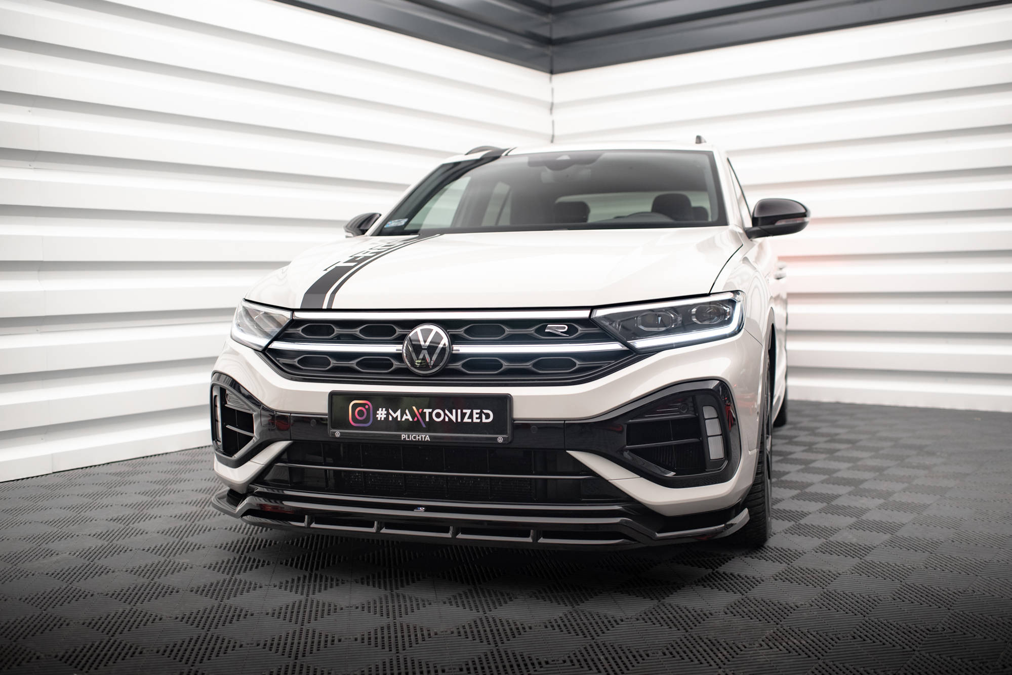 Maxton Design Front Ansatz V.1 für Volkswagen T-Roc R Mk1 Facelift schwarz Hochglanz