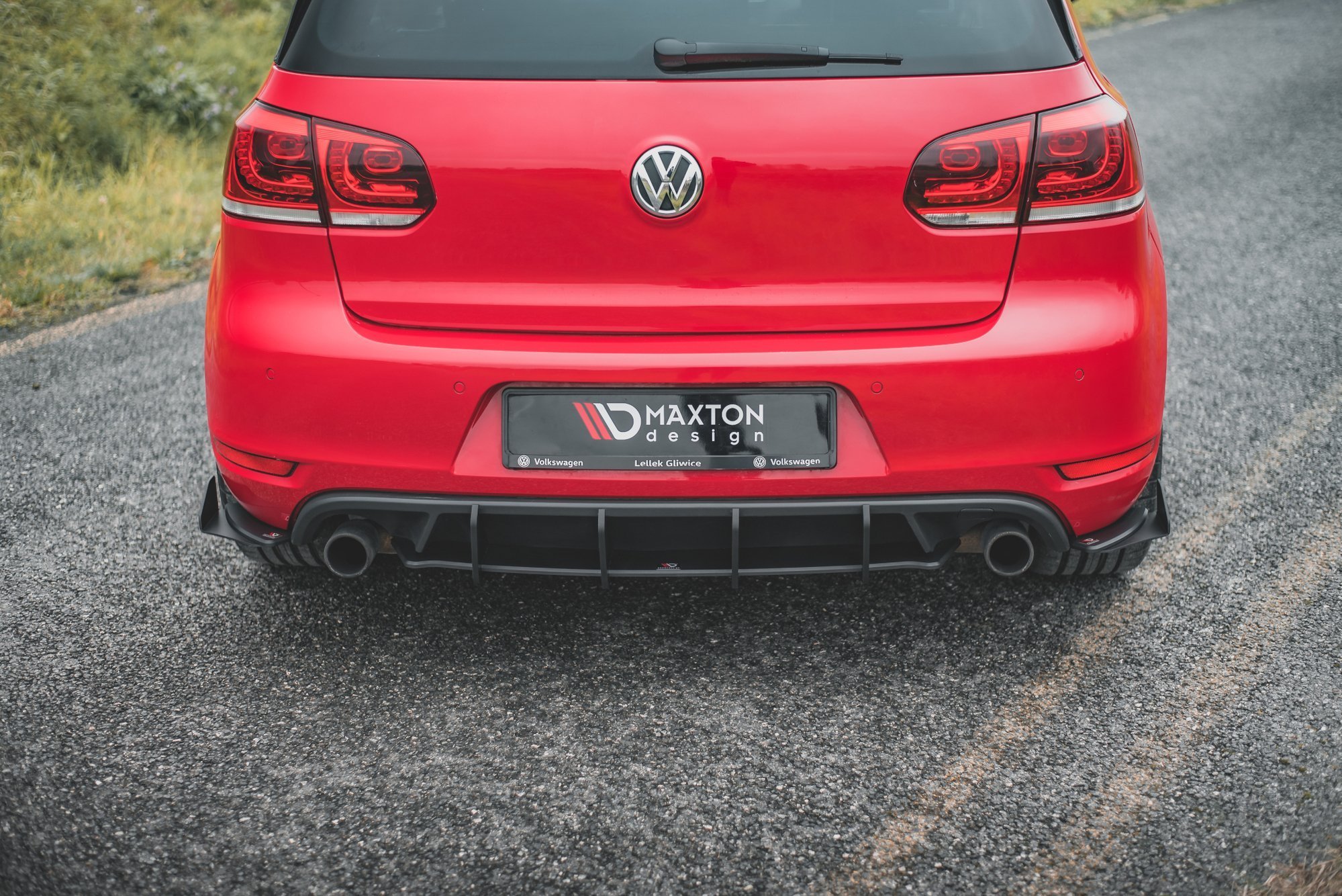 Maxton Design Hintere Seiten Flaps für Volkswagen Golf GTI Mk6 schwarz Hochglanz