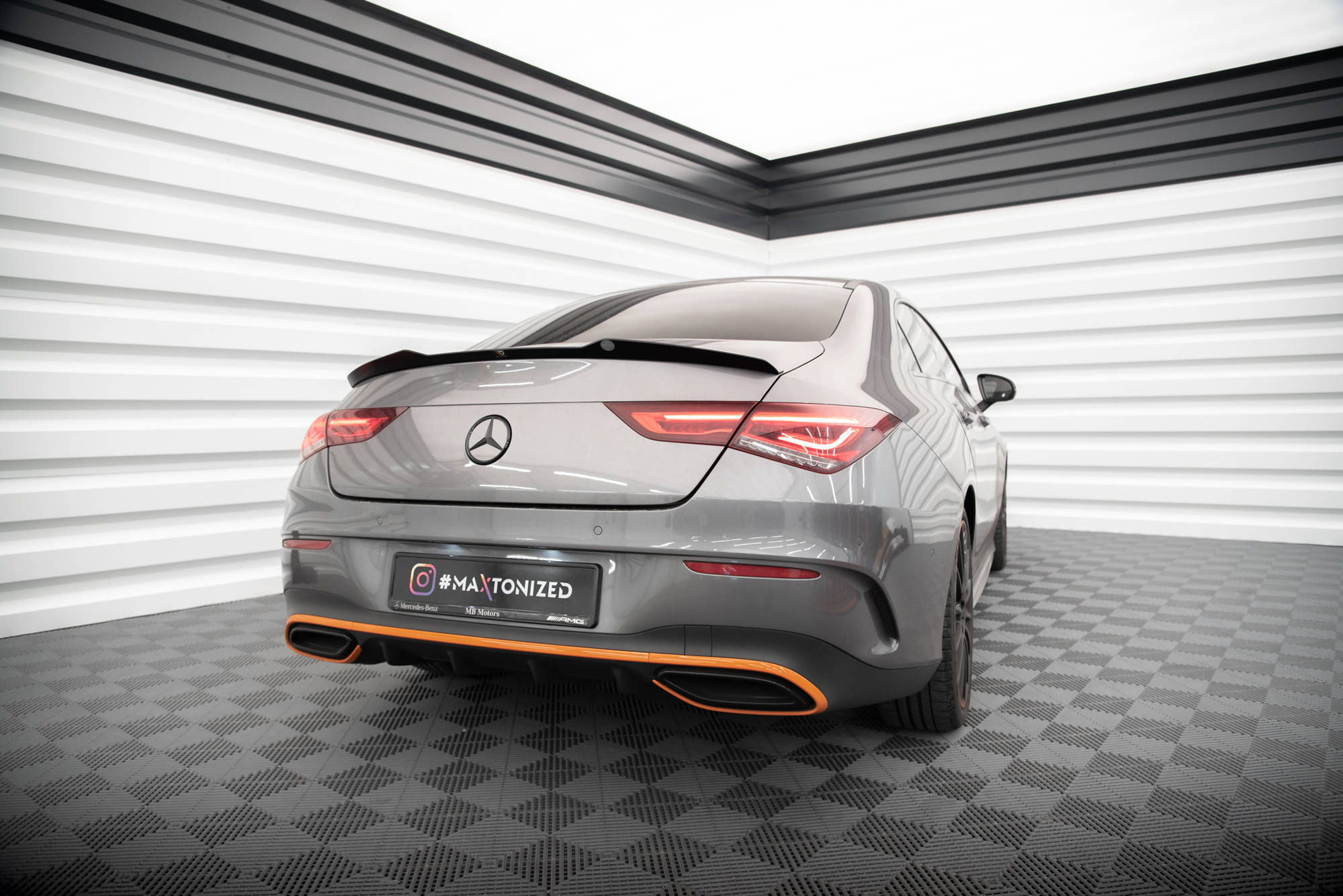 Maxton Design Spoiler CAP für Mercedes-Benz CLA Coupe C118 schwarz Hochglanz