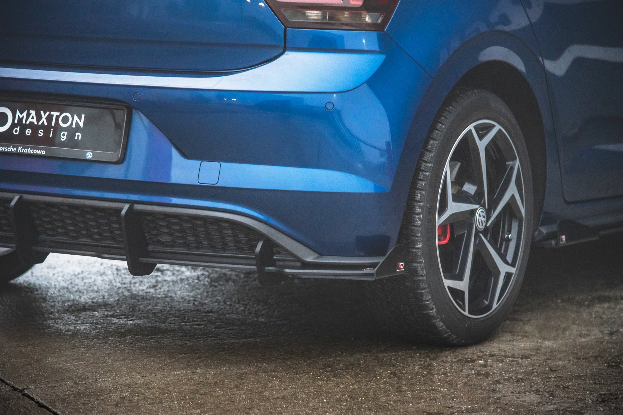 Maxton Design Hintere Seiten Flaps für Volkswagen Polo GTI Mk6 schwarz Hochglanz