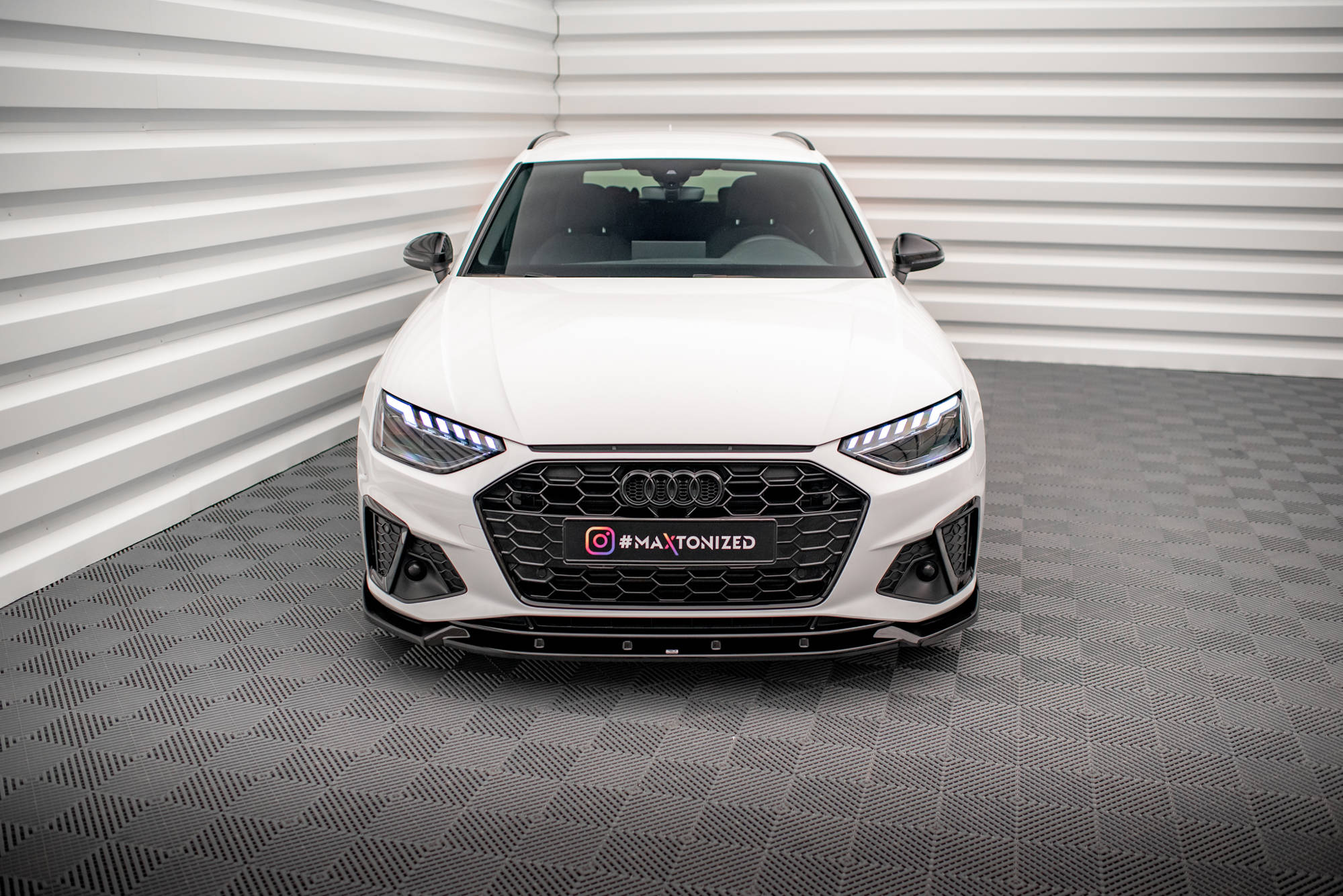 Maxton Design Front Ansatz V.1 für Audi A4 S-Line / S4 B9 Facelift schwarz Hochglanz