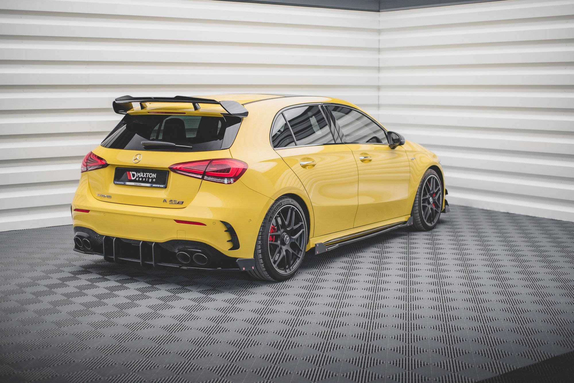 Maxton Design Heck Ansatz Flaps Diffusor V.2 +Flaps für Mercedes-AMG A 45 S Aero Pack W177