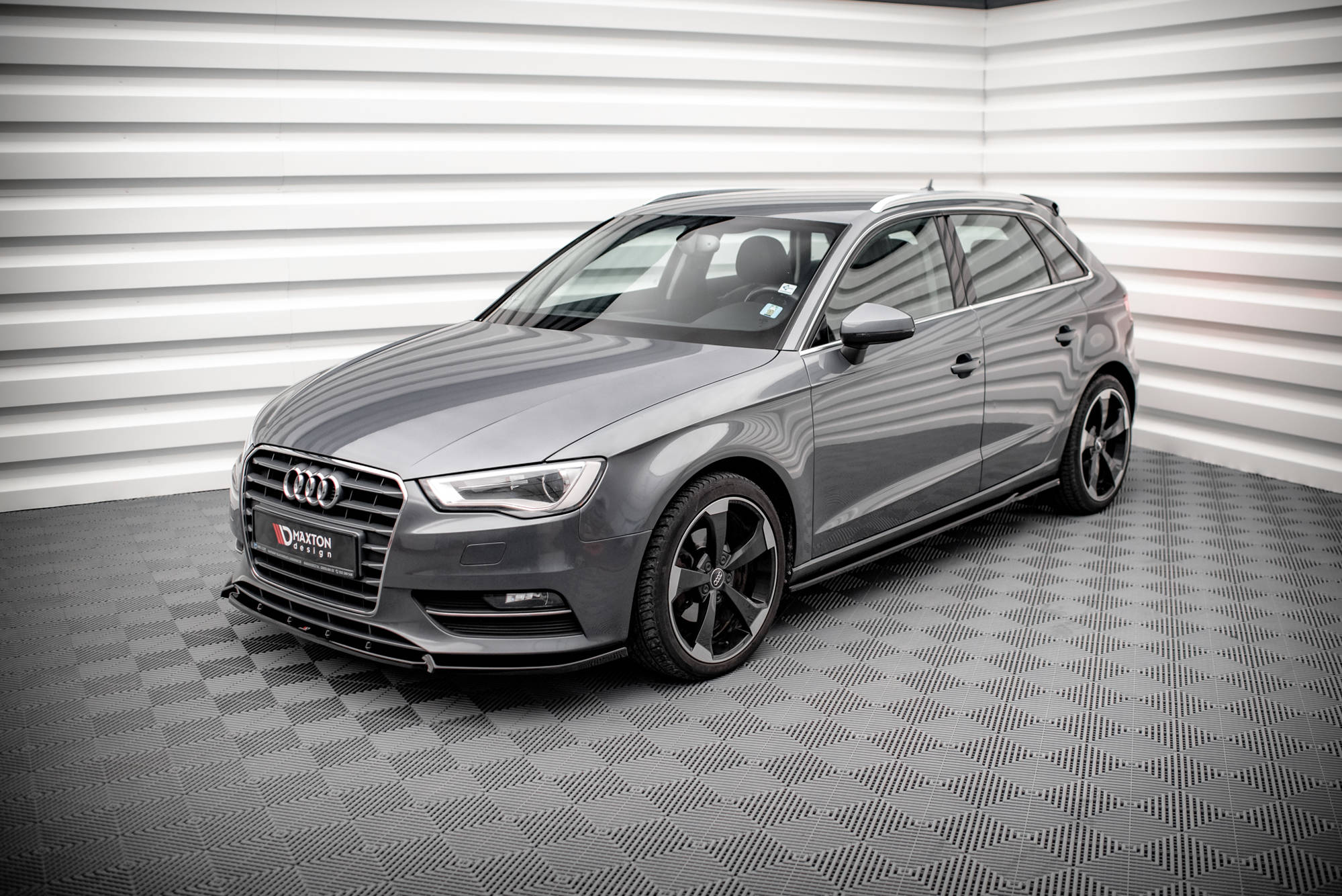 Maxton Design Seitenschweller Ansatz für Audi A3 Sportback 8V schwarz Hochglanz